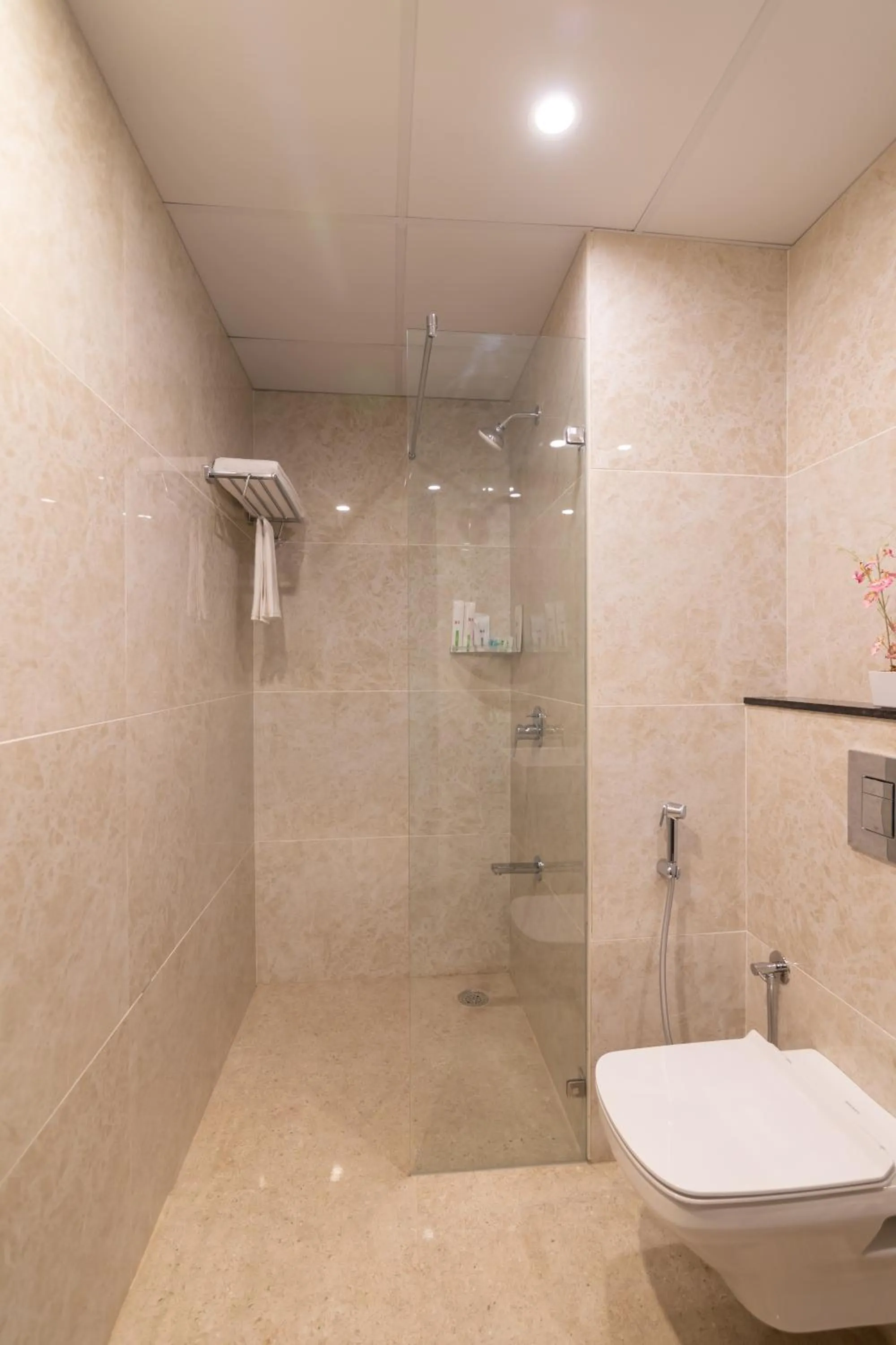 Bathroom in Mojatel By Icon