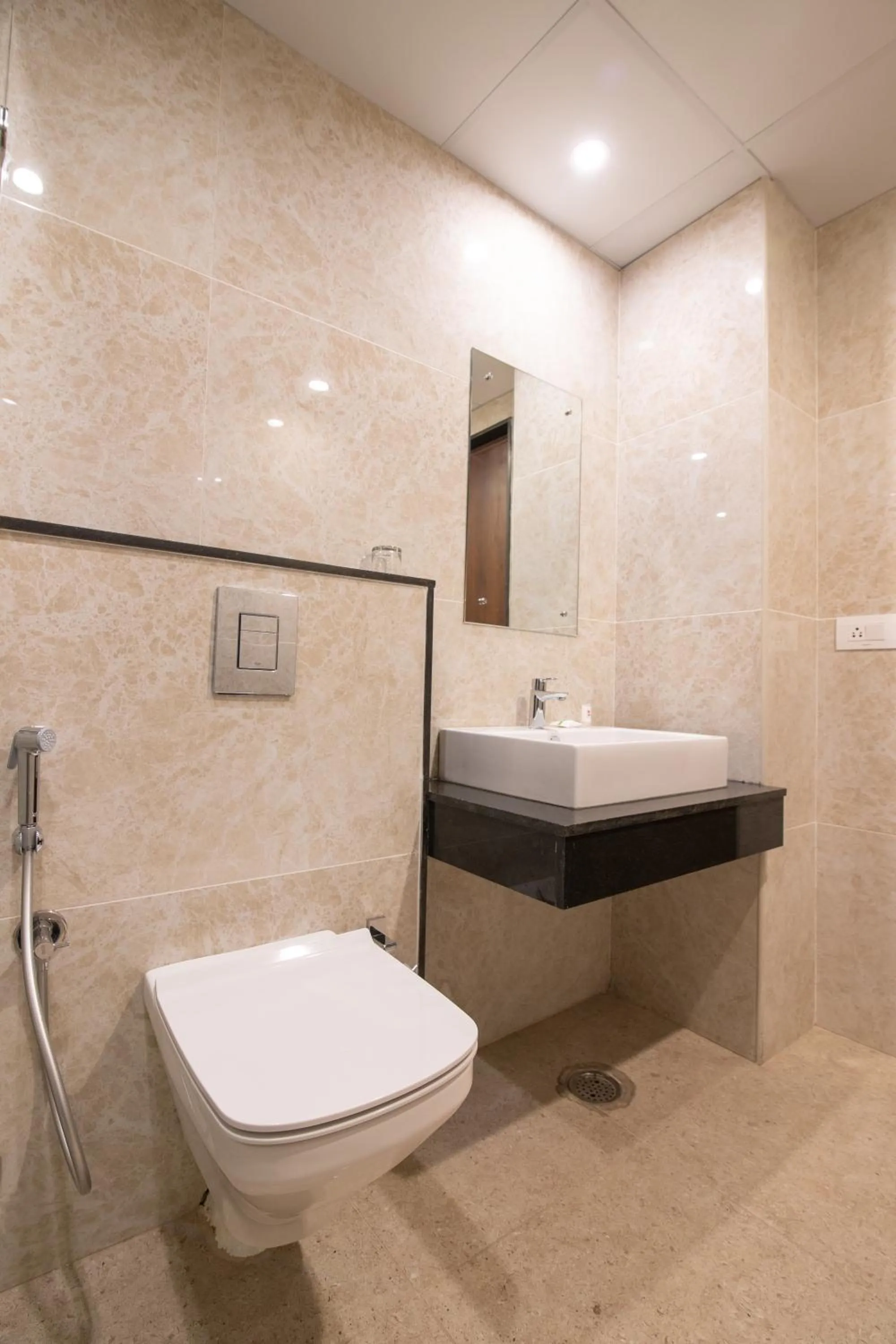 Toilet in Mojatel By Icon