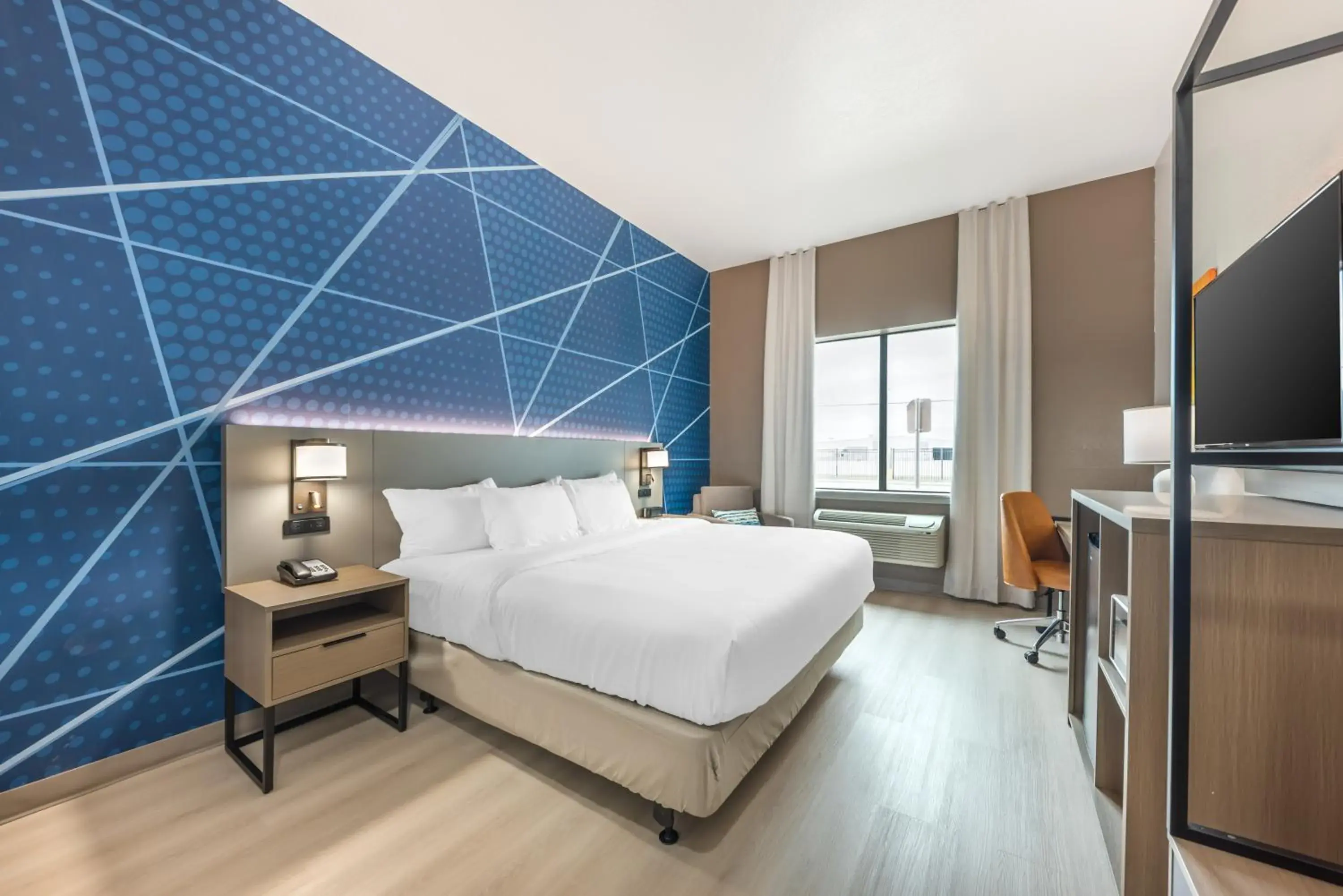 View (from property/room), Bed in Comfort Inn & Suites Belton Temple South I-35 View (from property/room), Bed in Comfort Inn & Suites Belton Temple South I-35