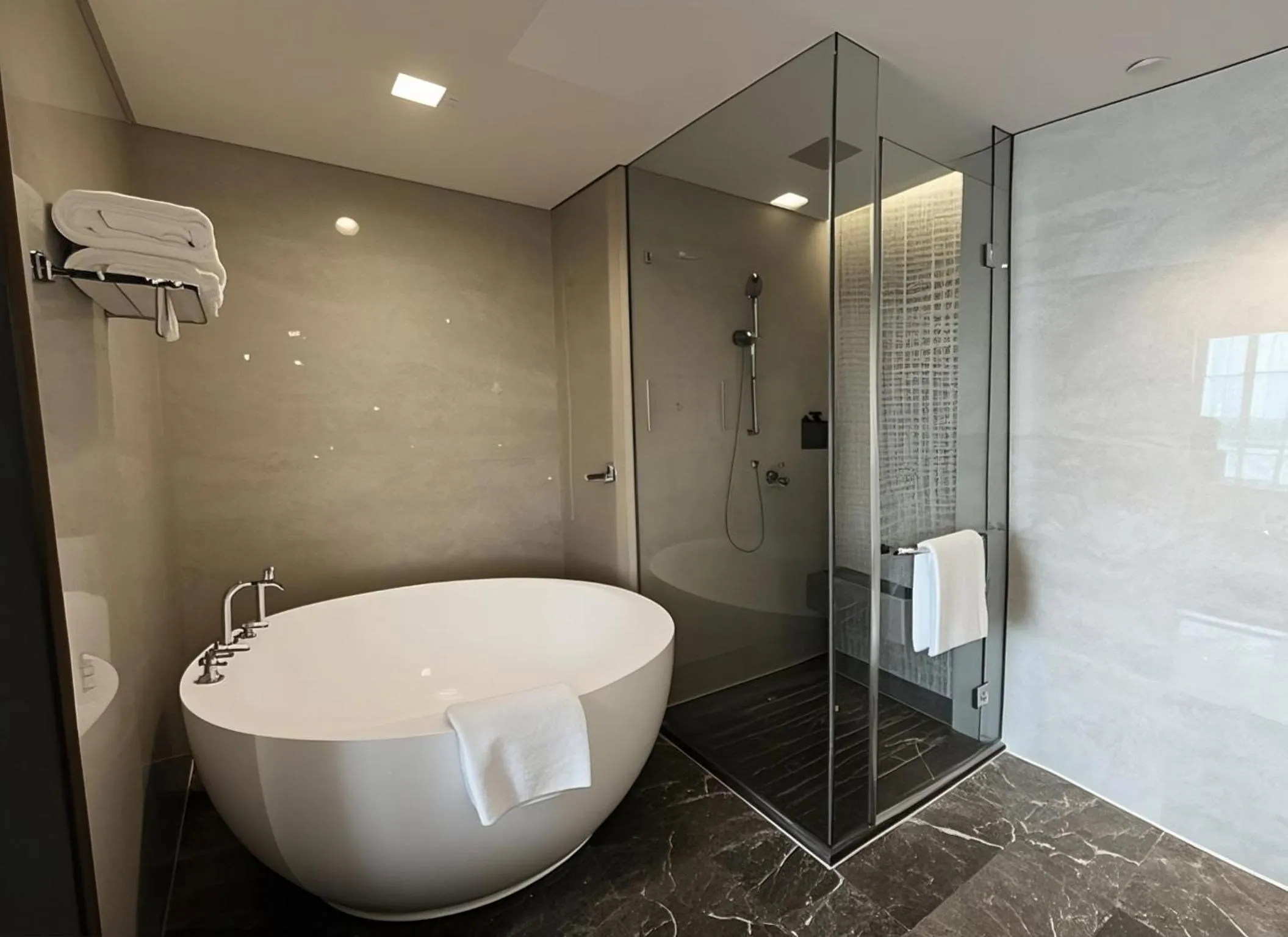 Photo of the whole room in Crowne Plaza Nanjing Jiangning by IHG