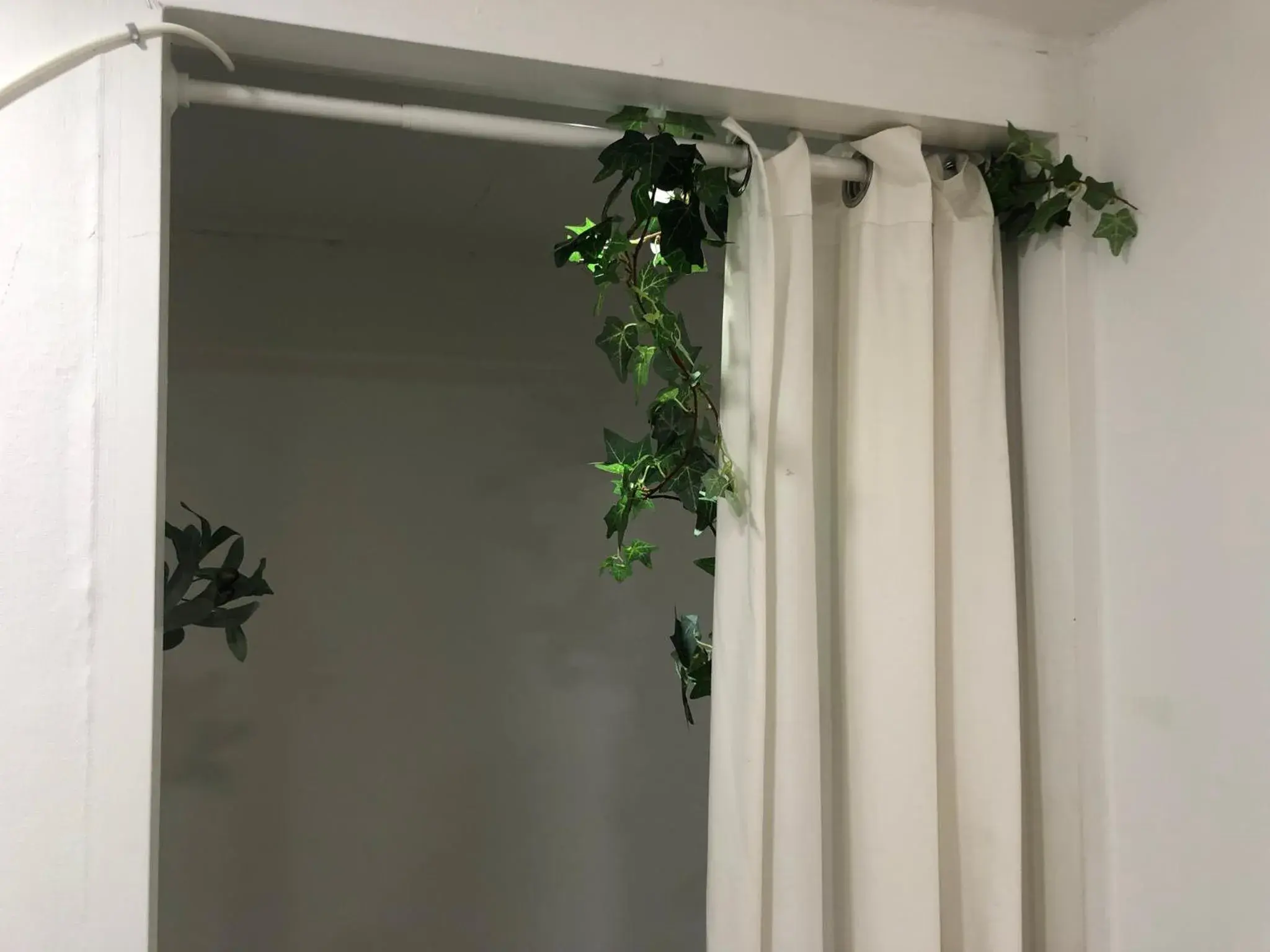 Chris Hostel Chris Hostel