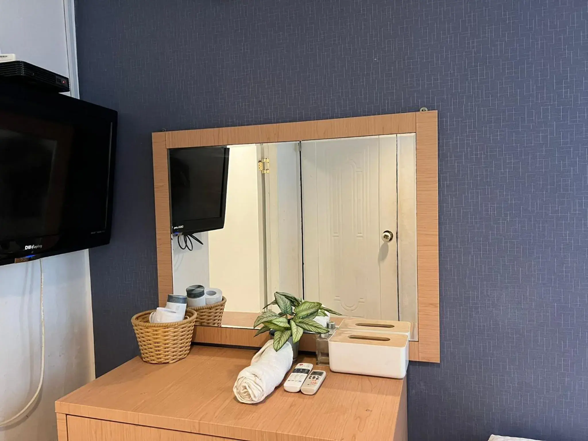 Chris Hostel Chris Hostel