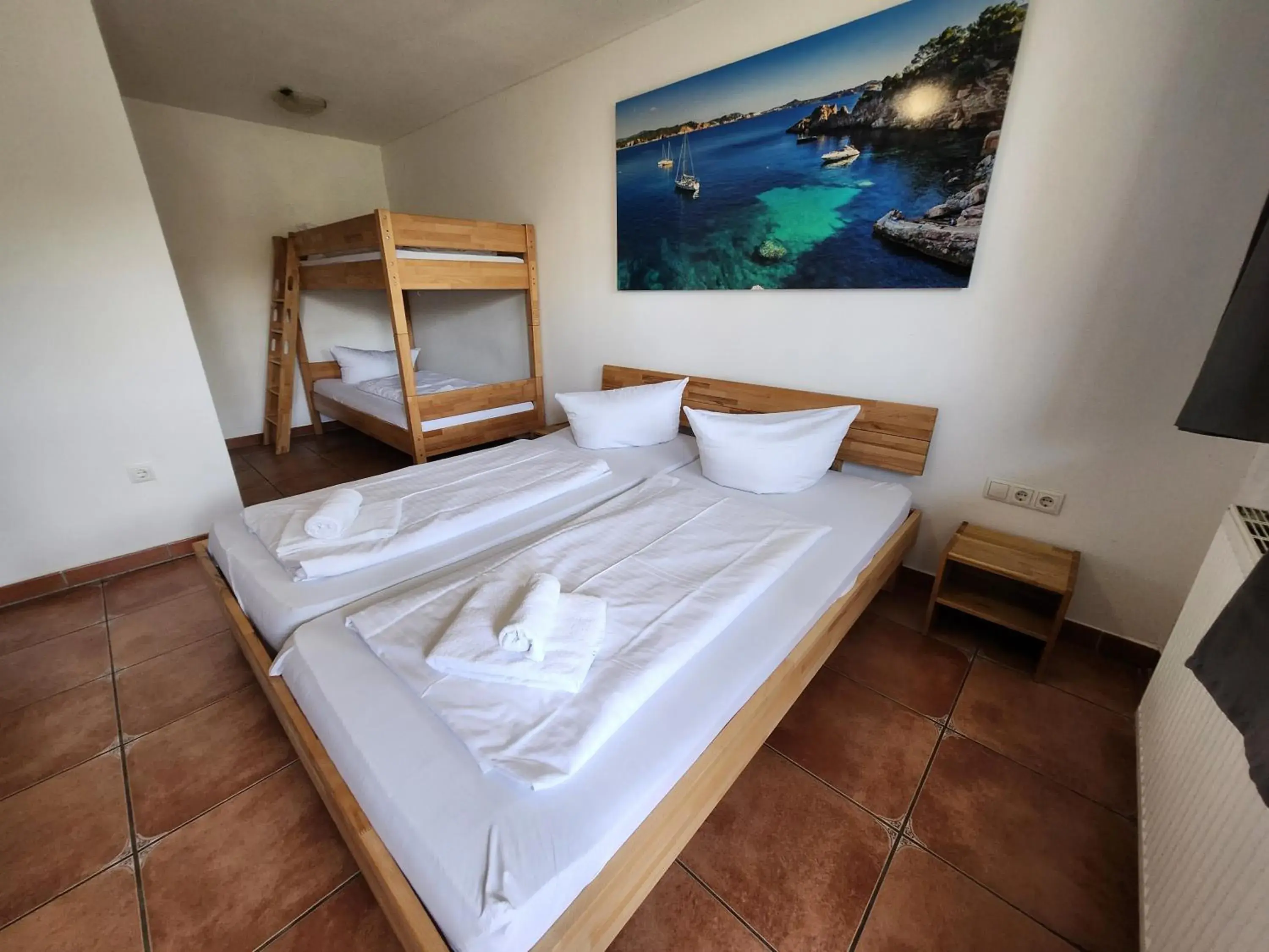 Quadruple Room in Gästehaus Parkblick Quadruple Room in Gästehaus Parkblick