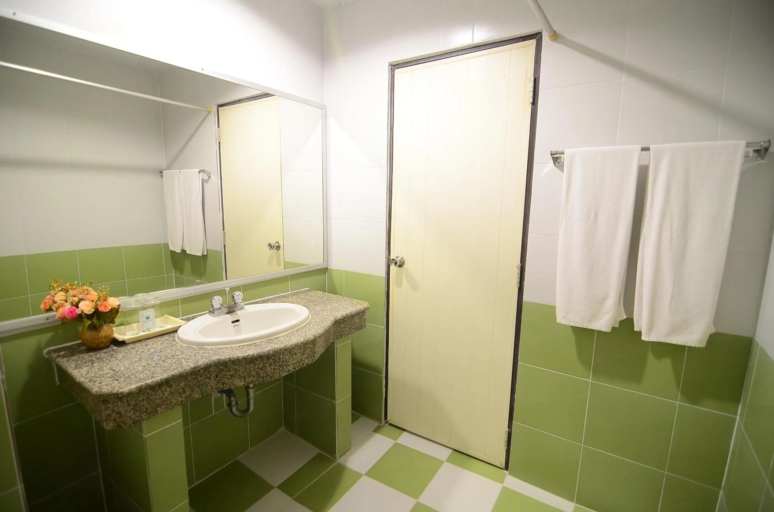 Bathroom in Ranong Garden Hotel