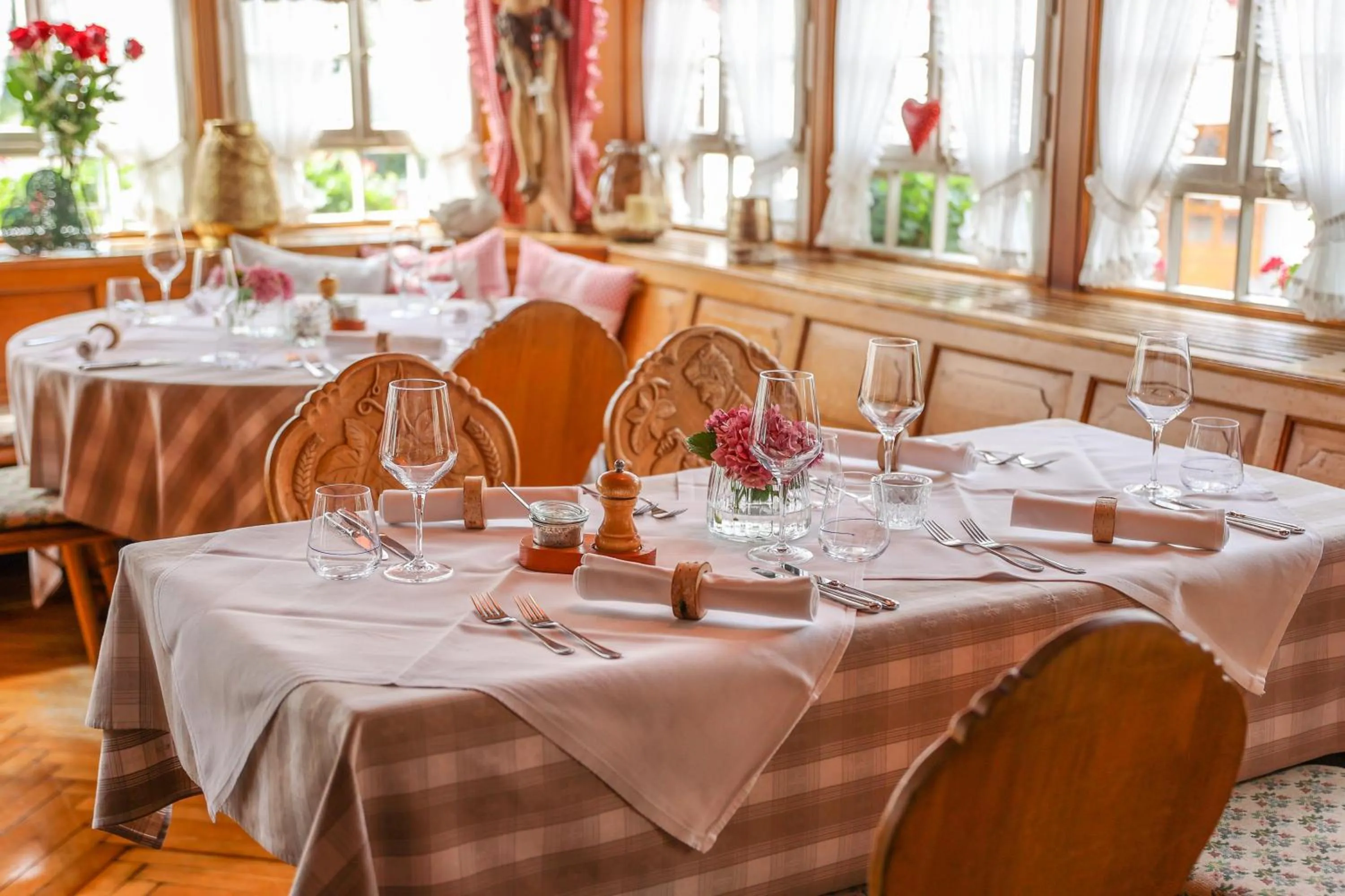Restaurant/places to eat in Hotel-Gasthaus Goldener Engel