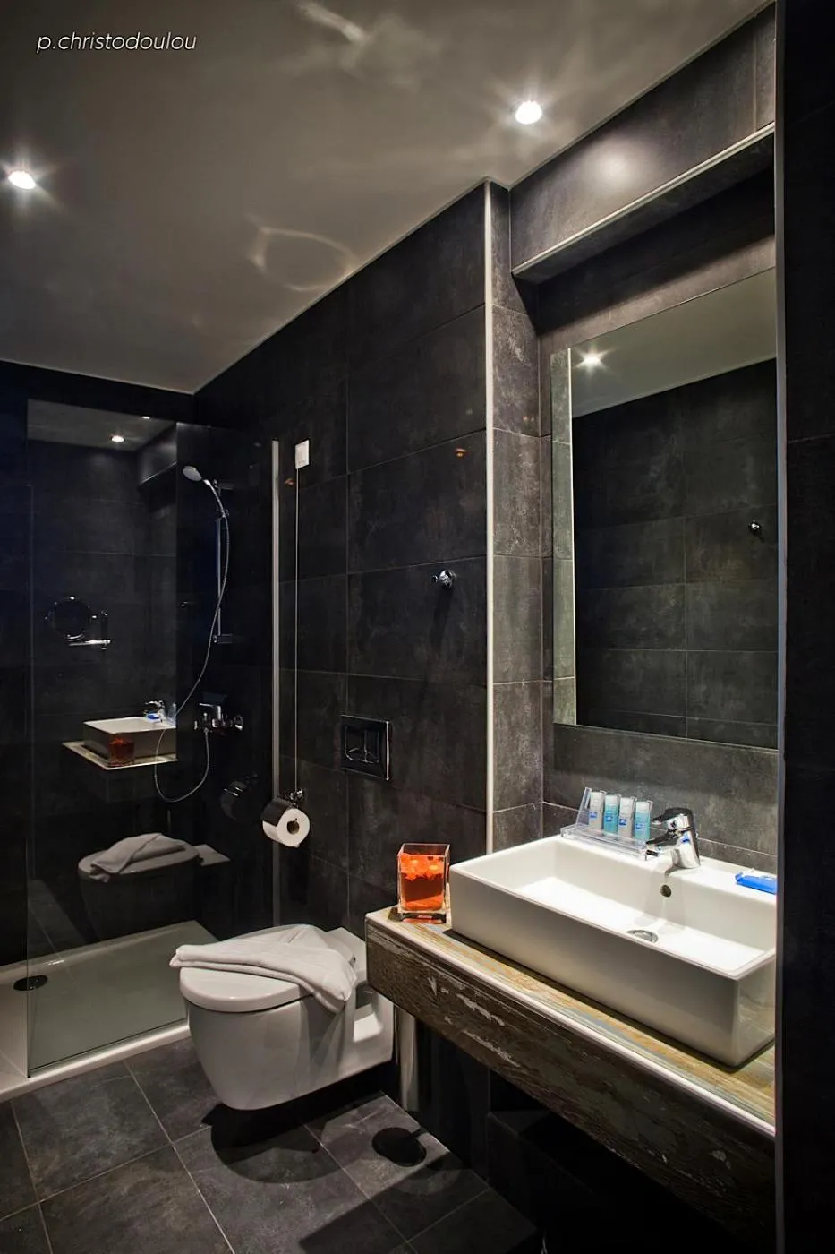 Parasol Luxury Hotel & Suites Adults Only
