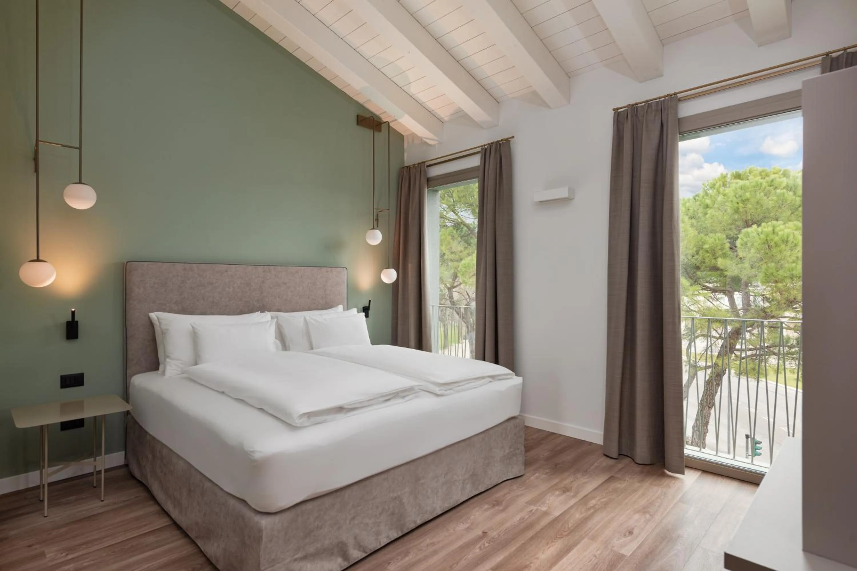 Bed in HT Hotel Trieste