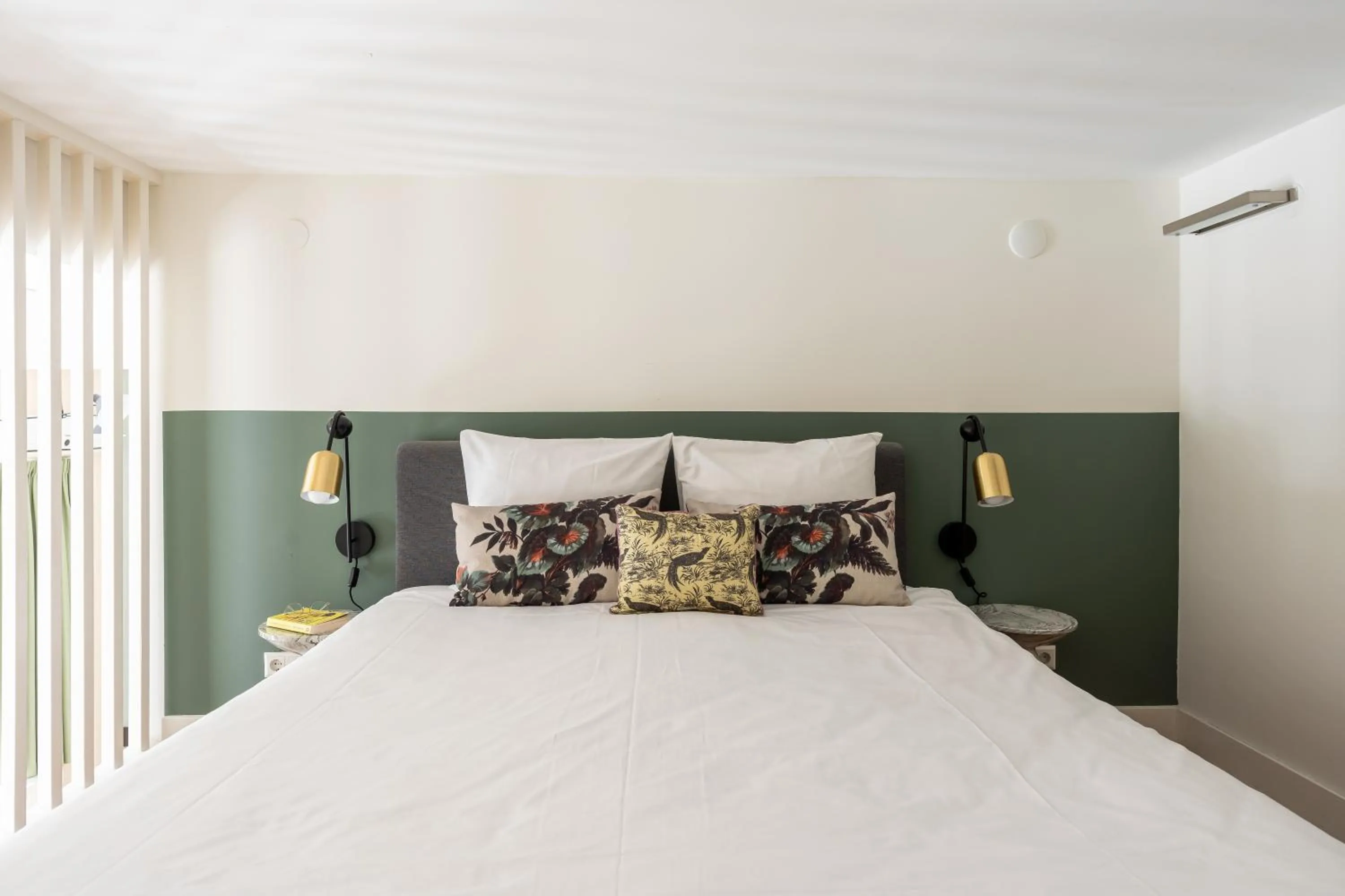 Bedroom, Bed in Amsterdam Dockside Flats