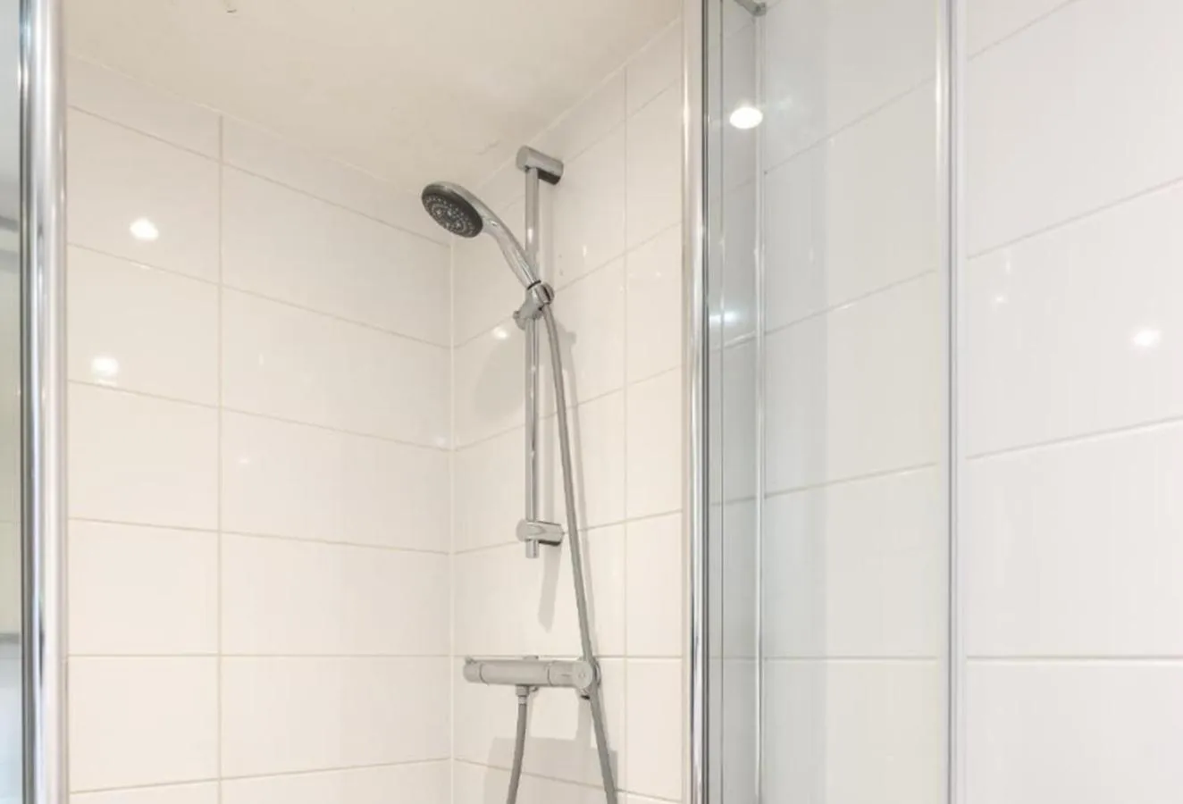 Shower in Amsterdam Dockside Flats