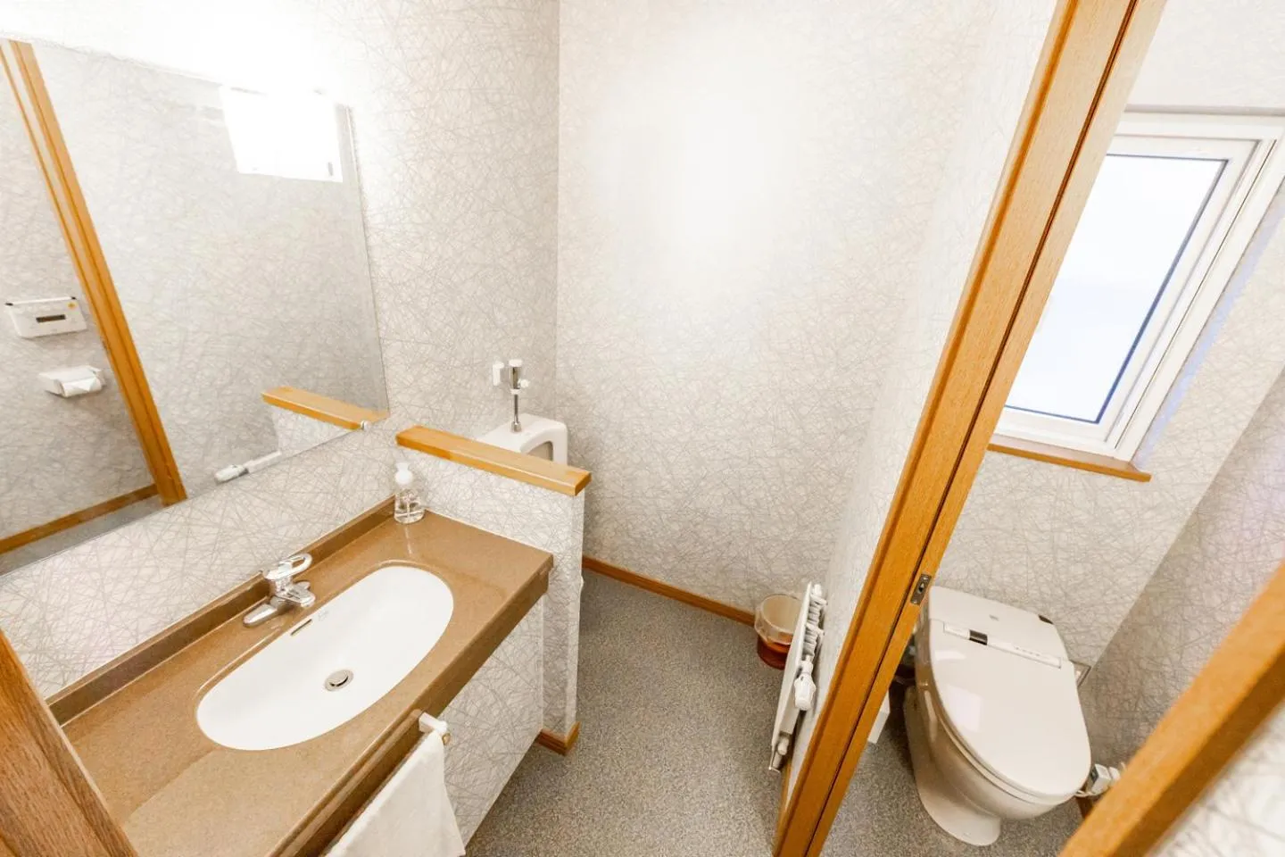 Bathroom in THE WORLDWIDE HOUSE