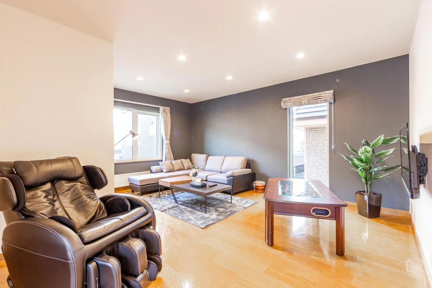 Living room in THE WORLDWIDE HOUSE