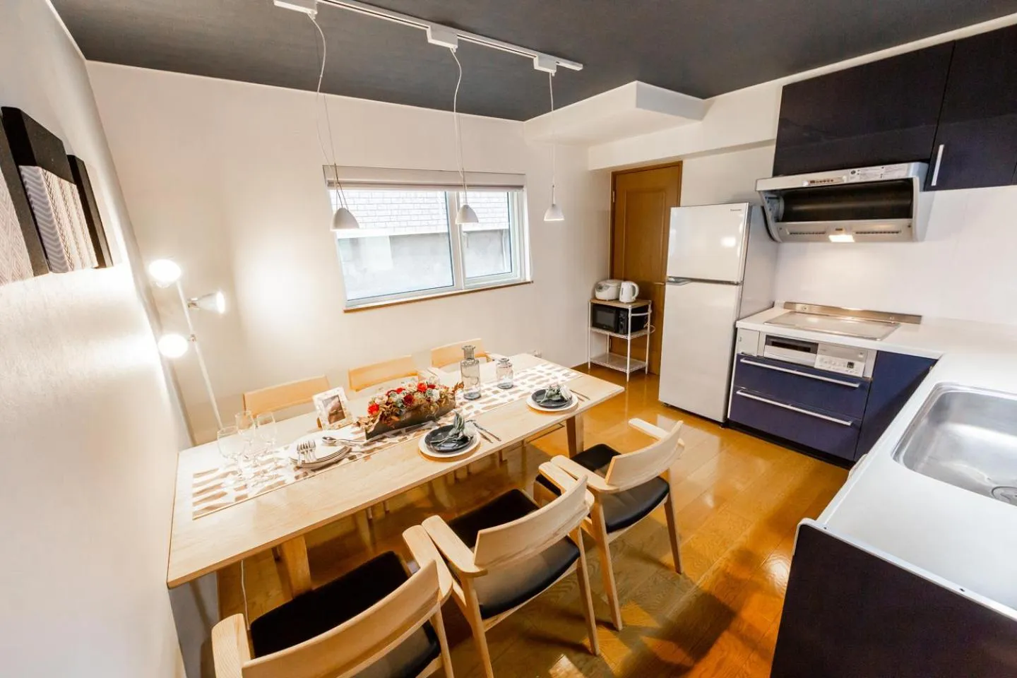 Dining area in THE WORLDWIDE HOUSE