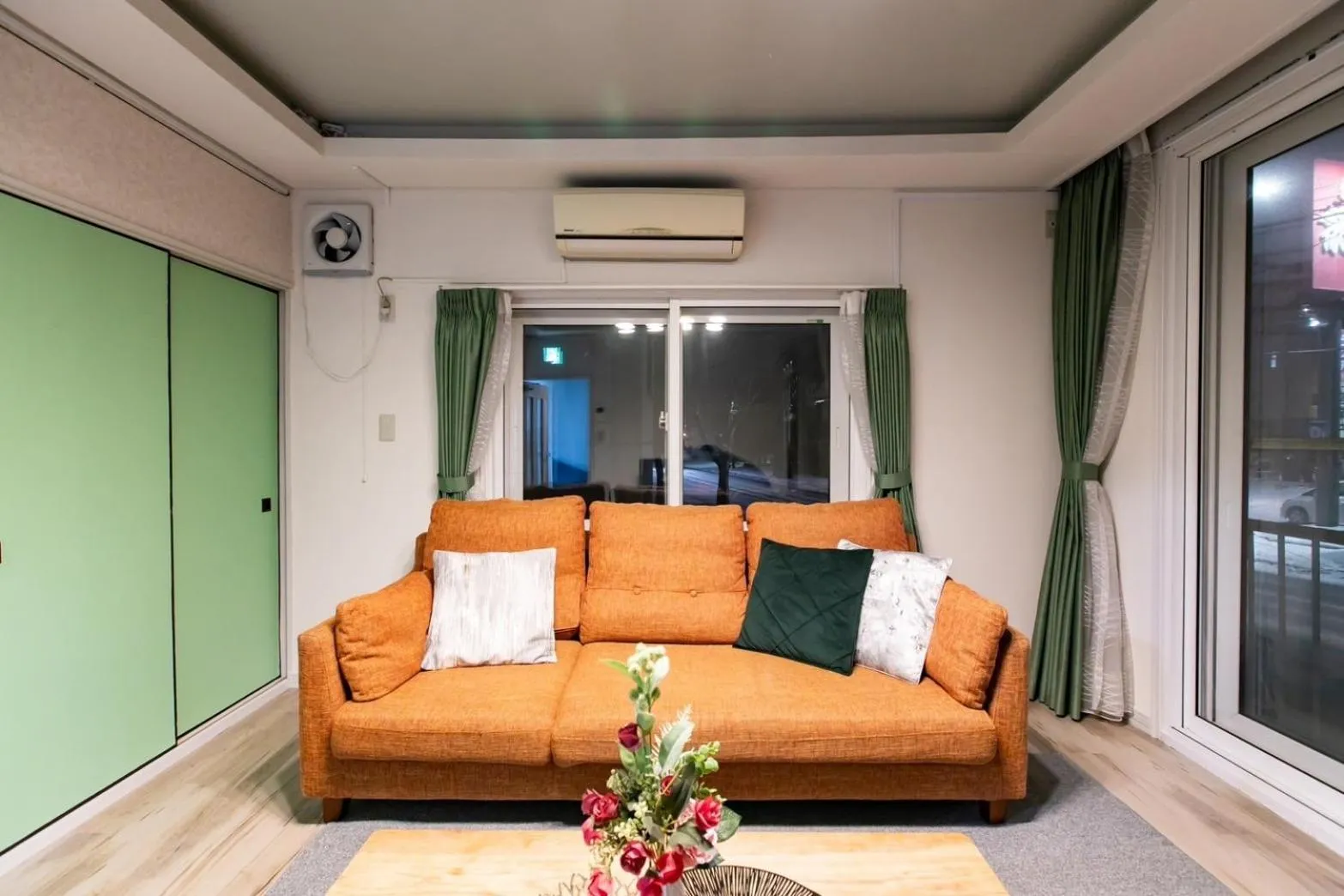 Living room in THE SUNLIGHT