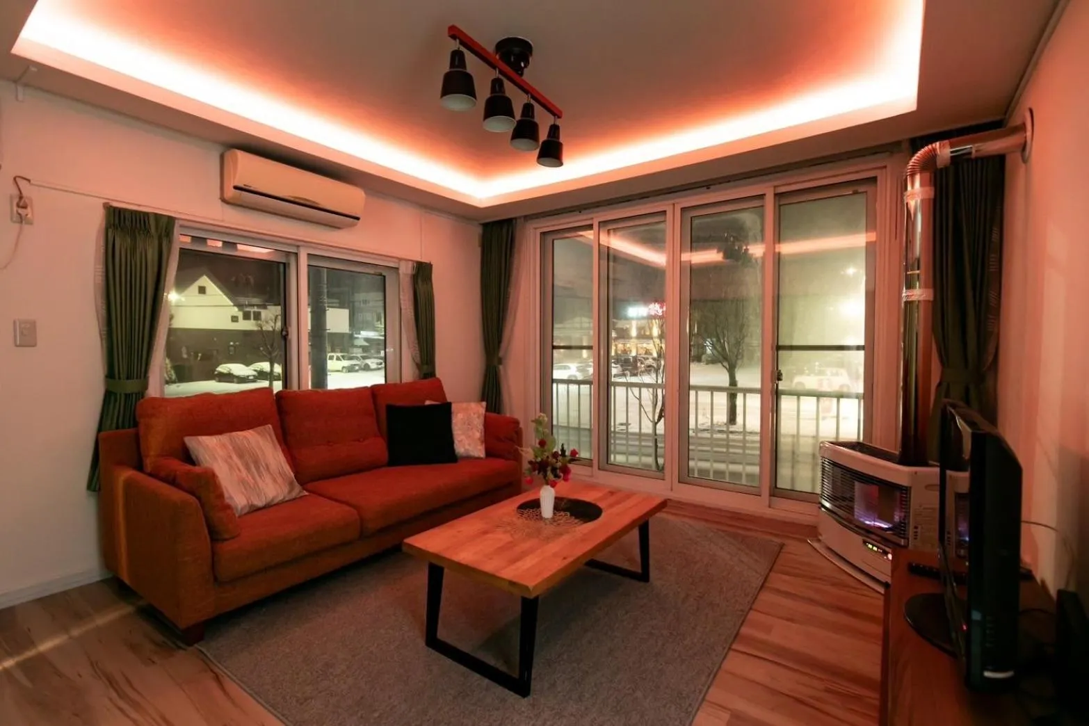 TV and multimedia in THE SUNLIGHT