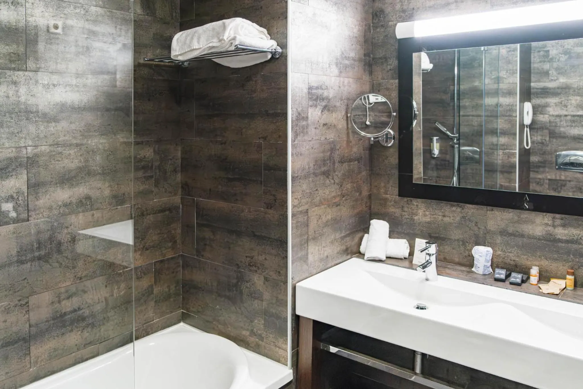 Shower in Bakour La Manga Splash