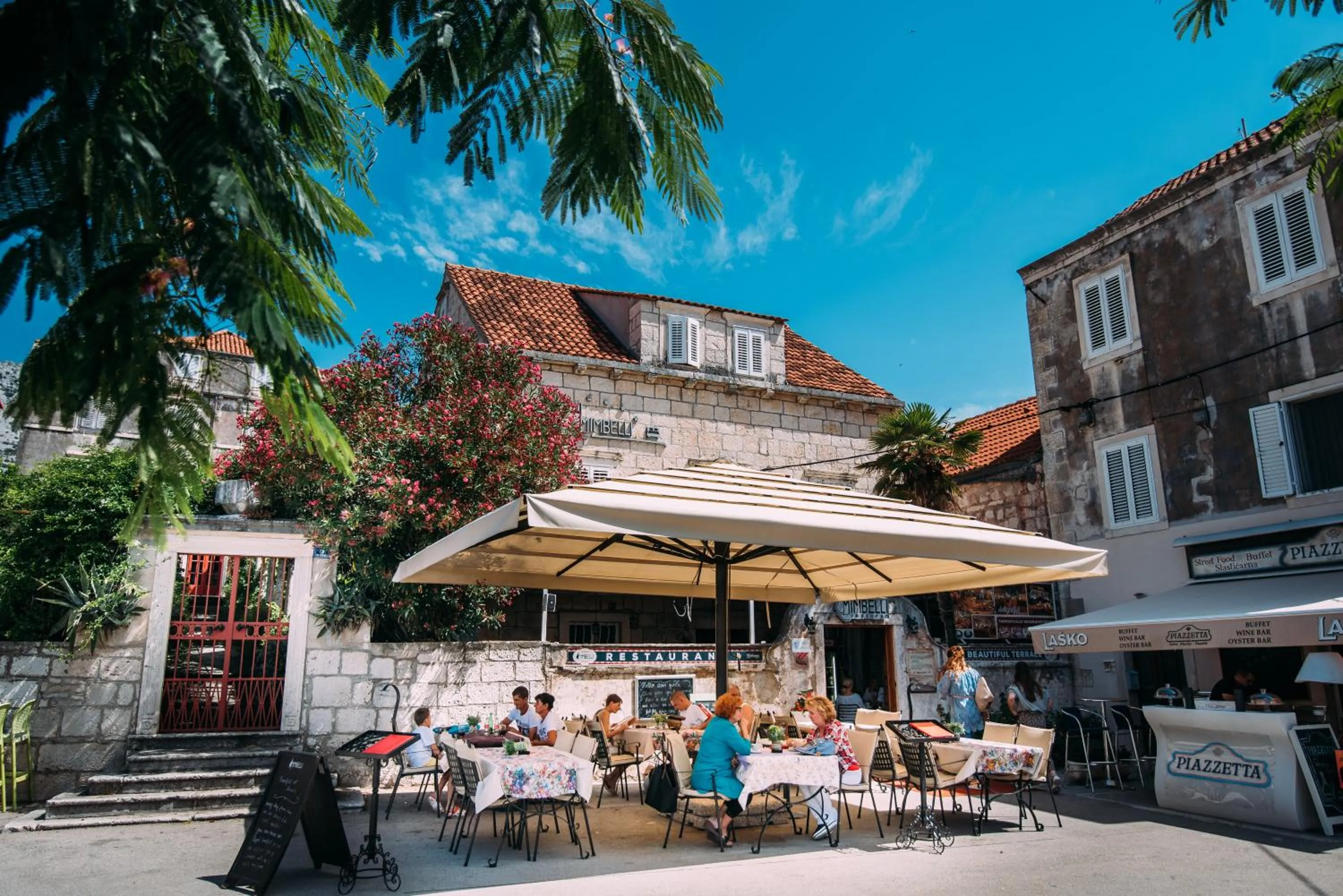 Property building in Guesthouse Mimbelli