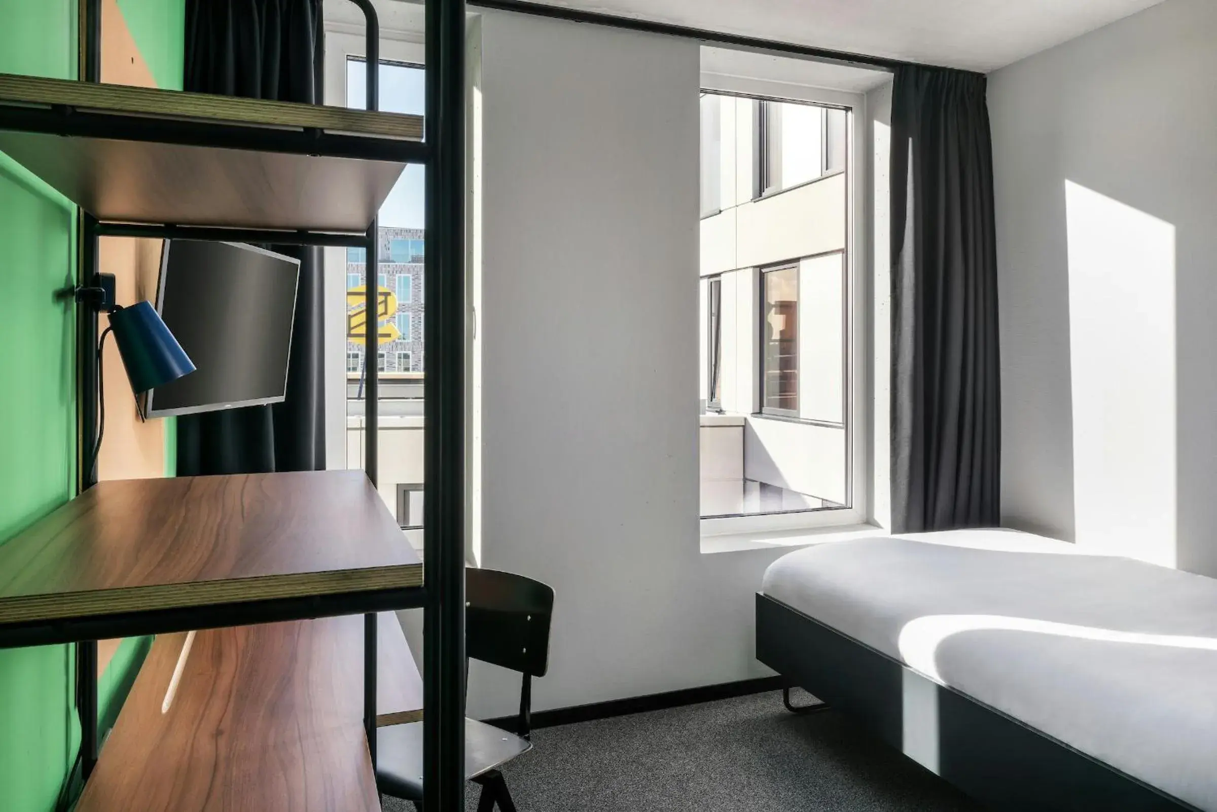 Photo of the whole room, Bed in The Social Hub Delft Photo of the whole room, Bed in The Social Hub Delft