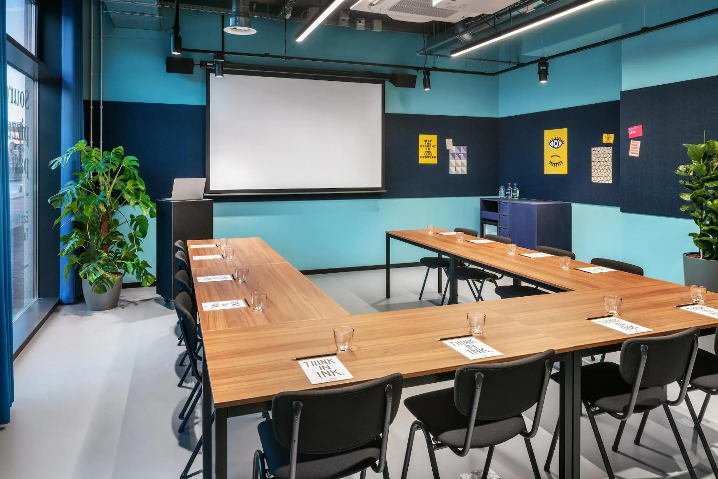 Meeting/conference room in The Social Hub Delft