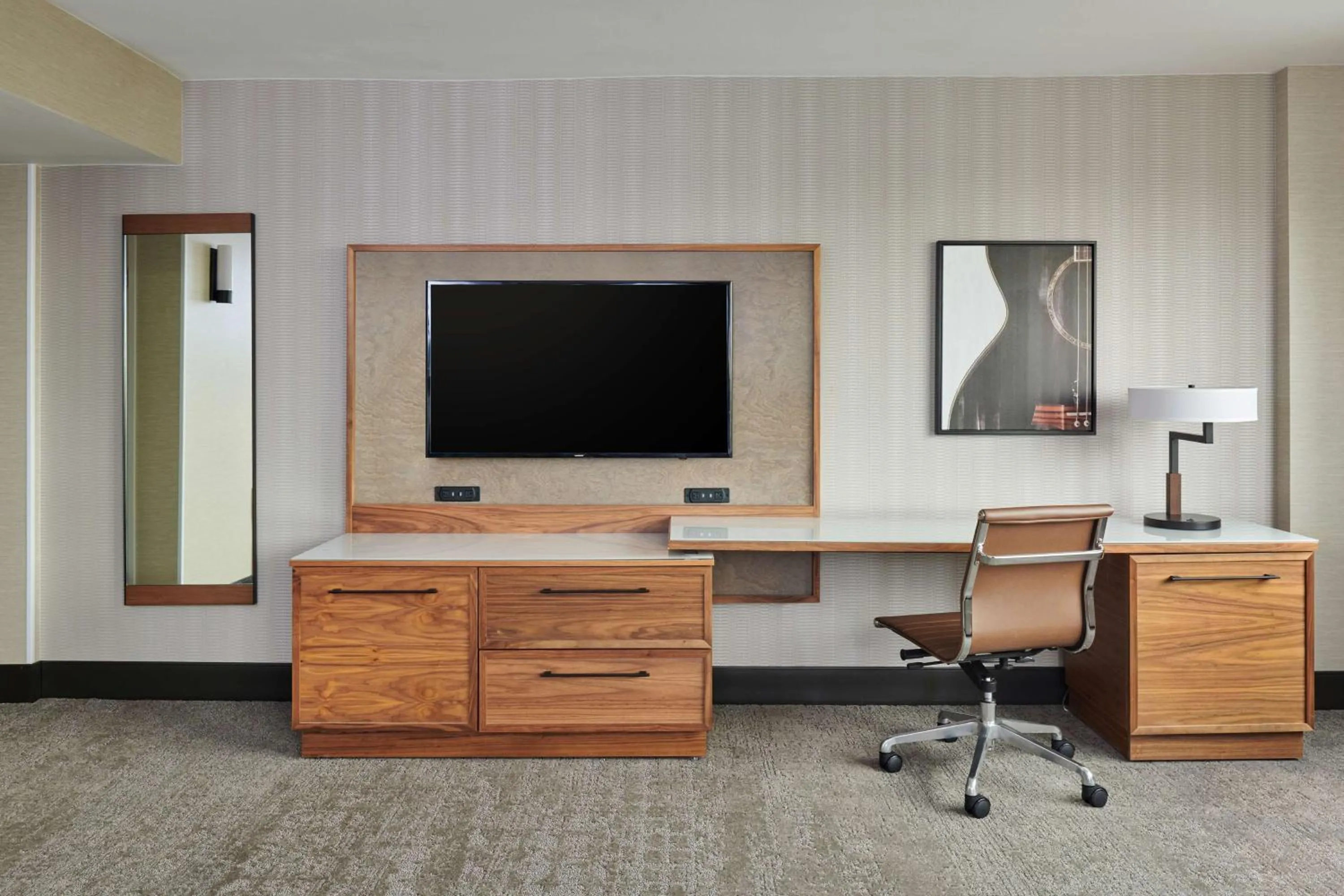 Bedroom in Doubletree By Hilton Fullerton