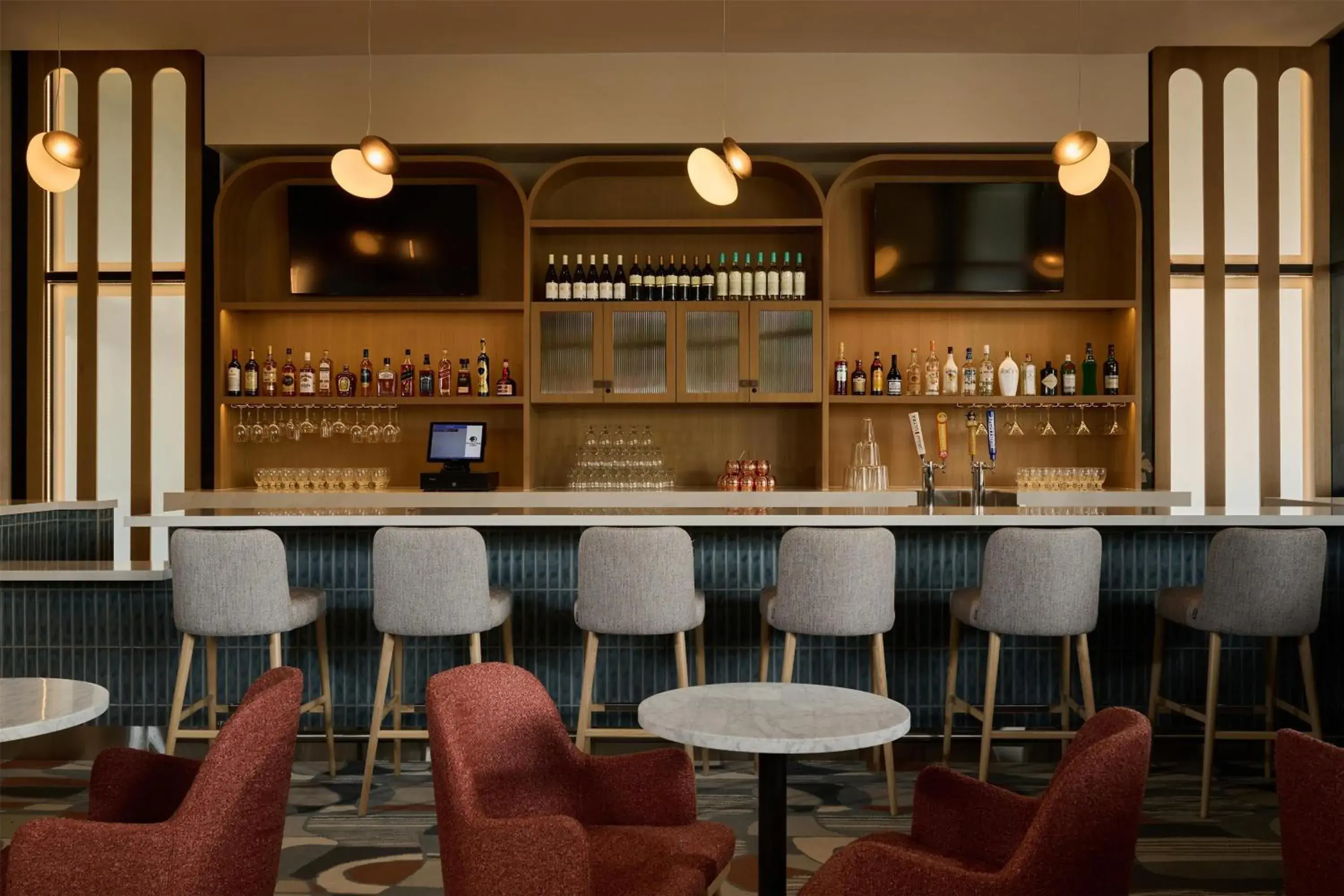 Lounge or bar in Doubletree By Hilton Fullerton Lounge or bar in Doubletree By Hilton Fullerton