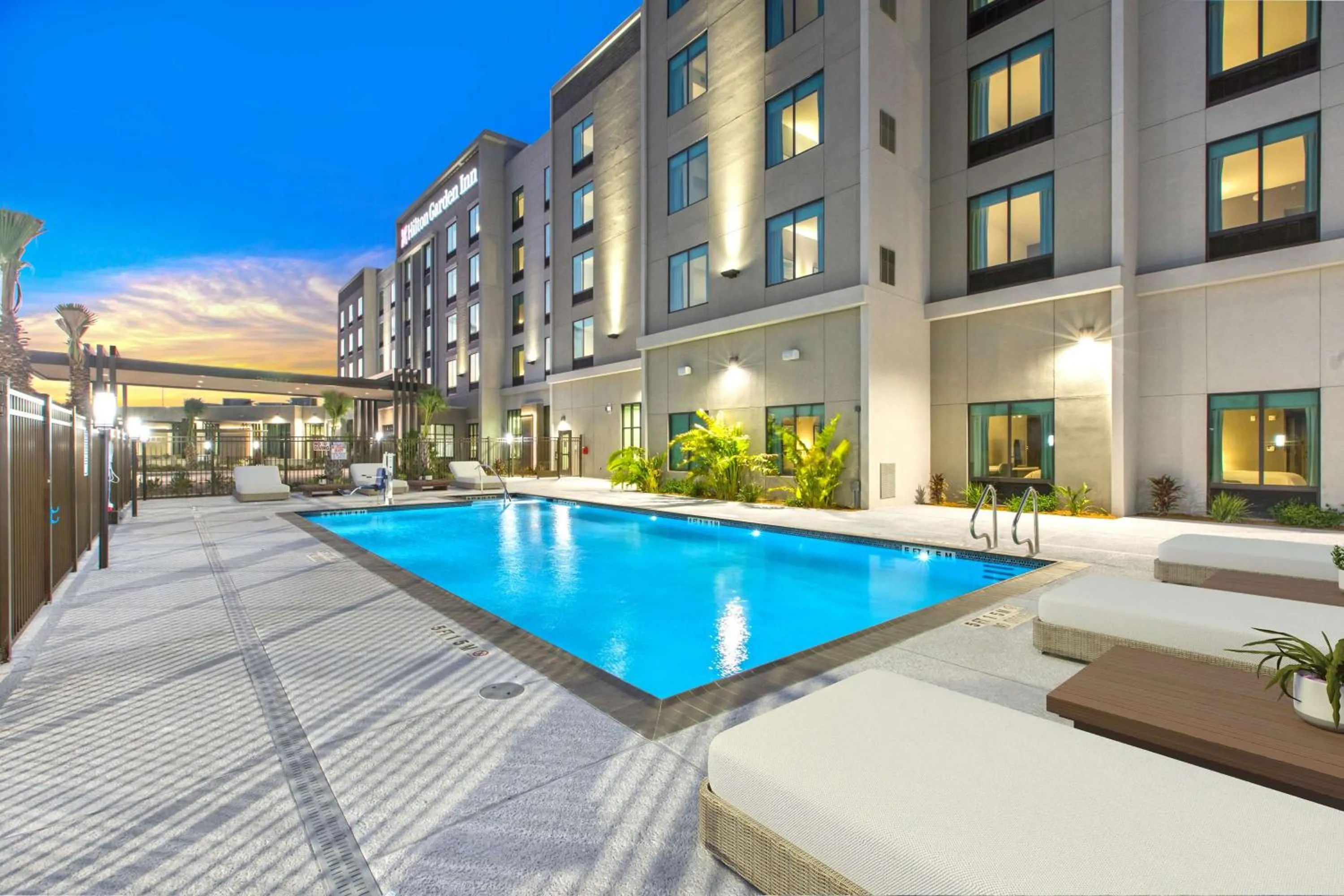 Pool view in Hilton Garden Inn Harlingen Convention Center, Tx