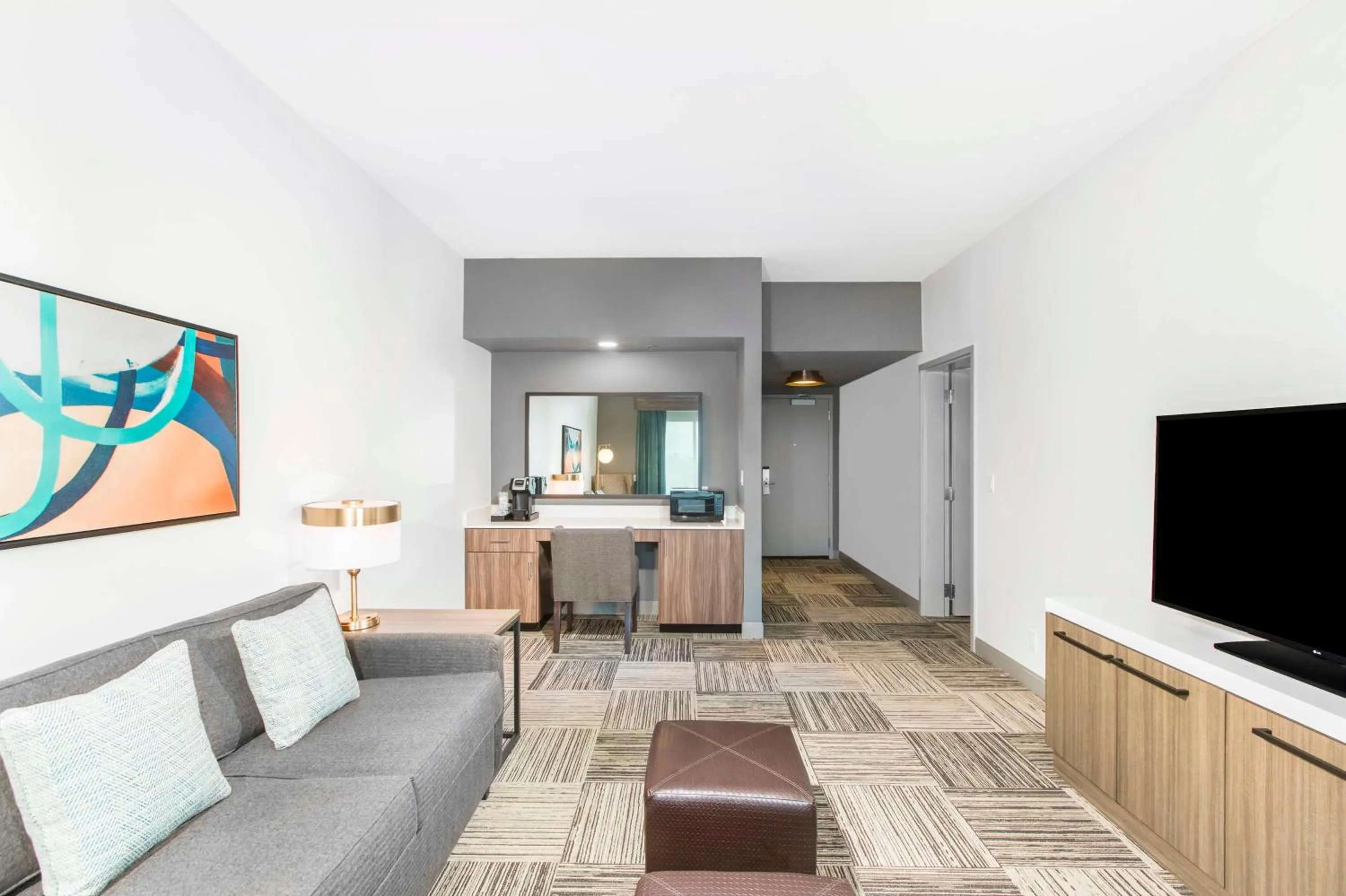 Living room in Hilton Garden Inn Harlingen Convention Center, Tx