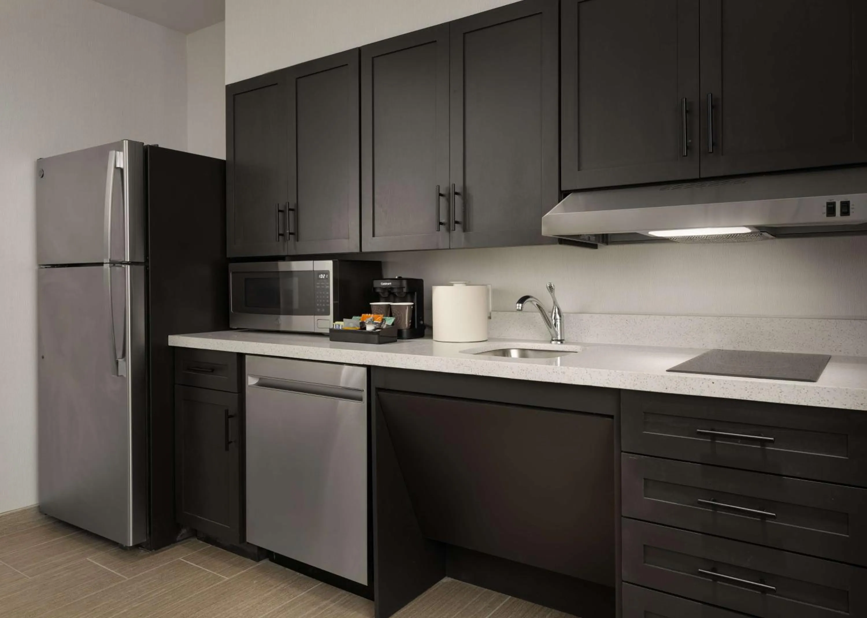Kitchen or kitchenette in Homewood Suites By Hilton Jackson Fondren Medical District