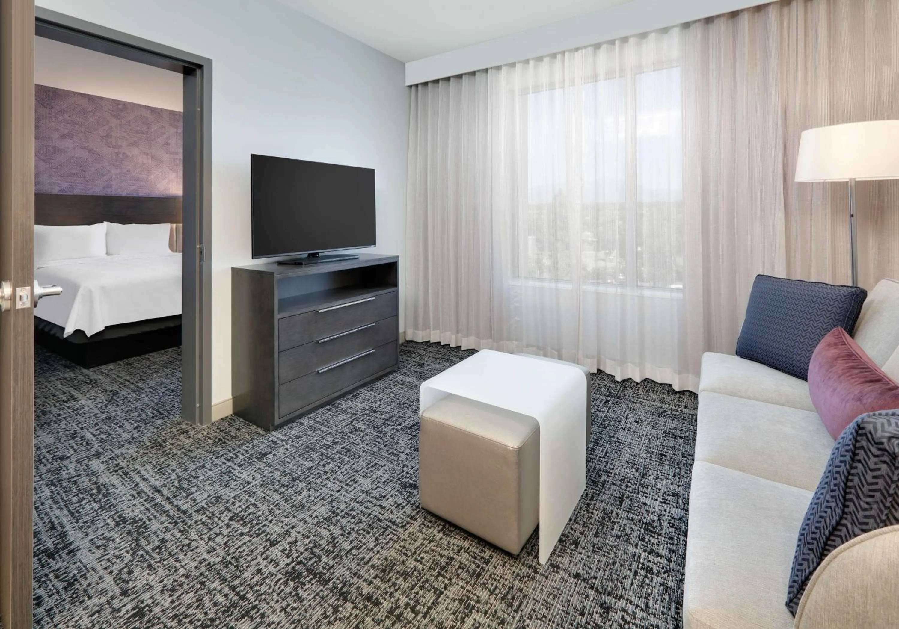 Living room, Bed in Homewood Suites By Hilton Irvine Spectrum Lake Forest