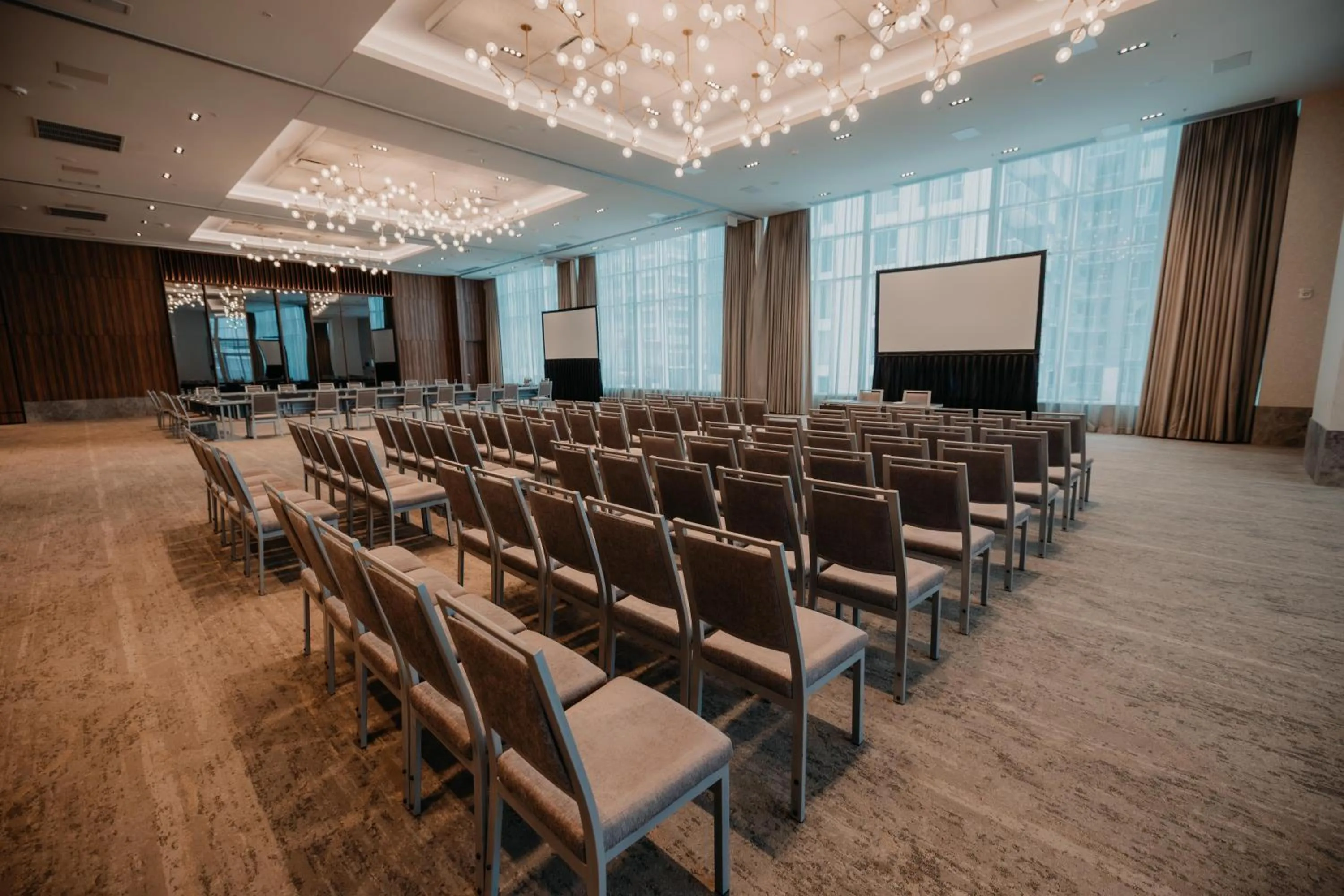 Meeting/conference room in Homewood Suites By Hilton Montreal Midtown