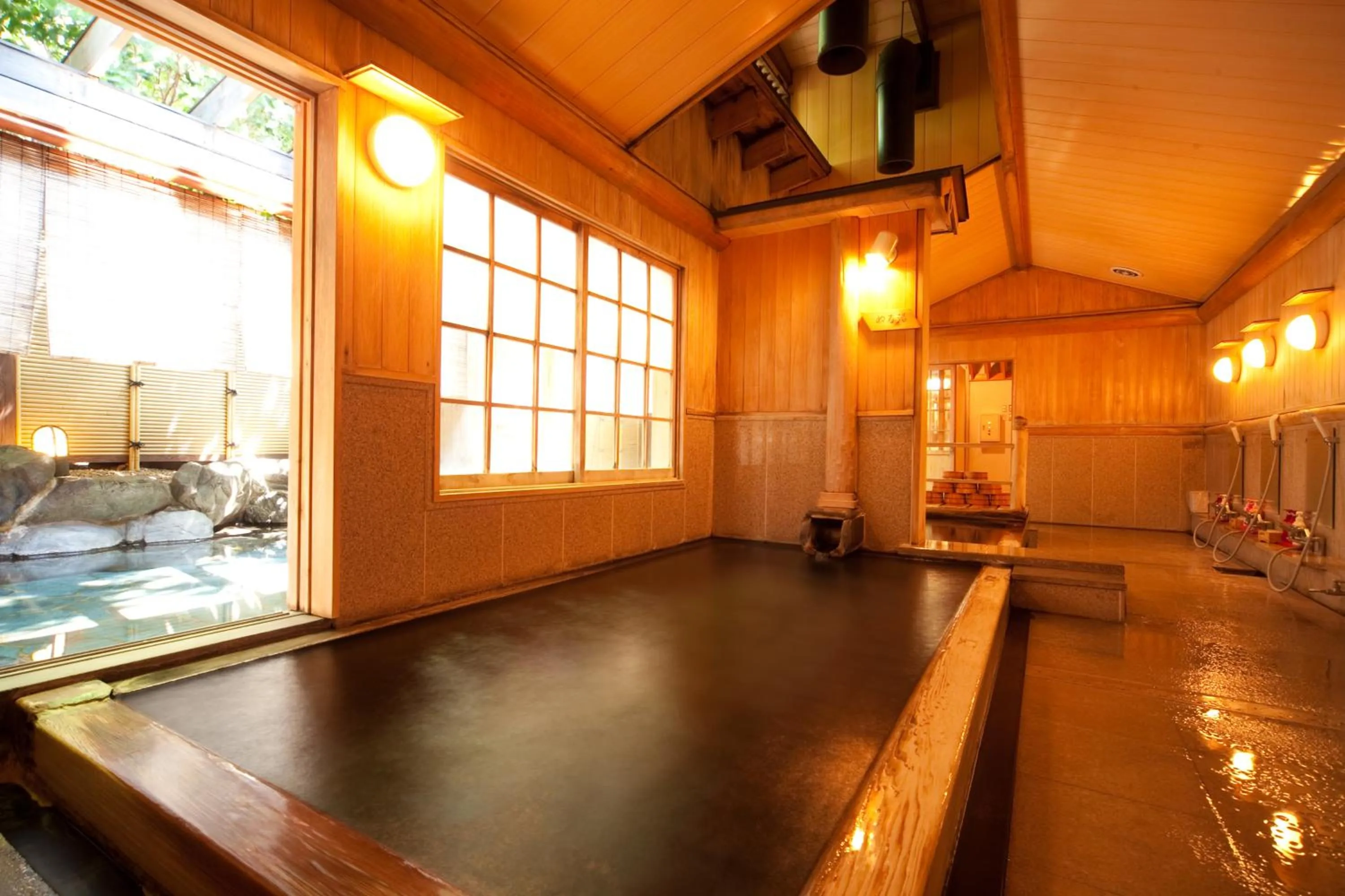 Public Bath in Kutsurogi-no-Yado Nanakawa