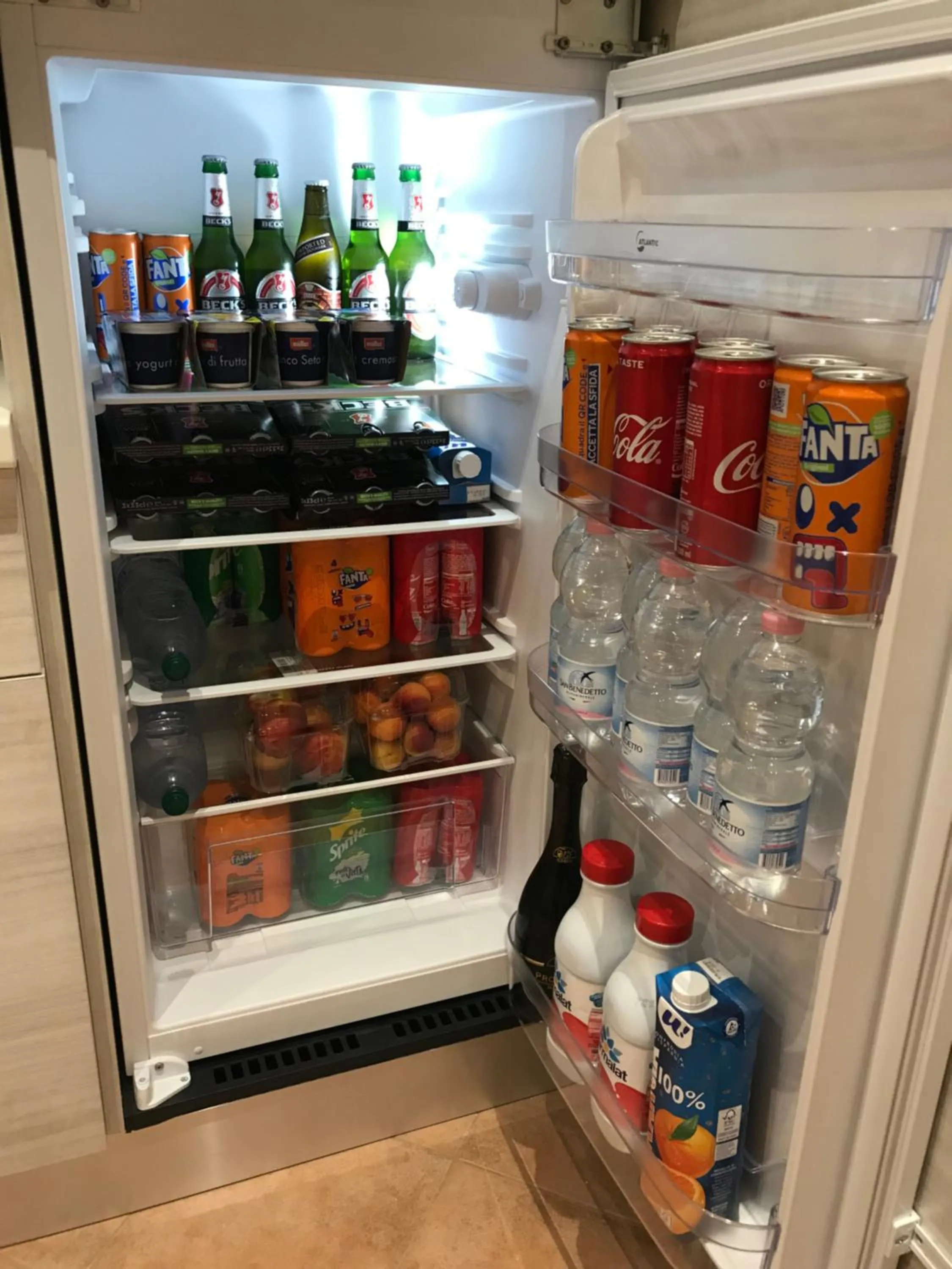 Food and drinks in B&B Giulia