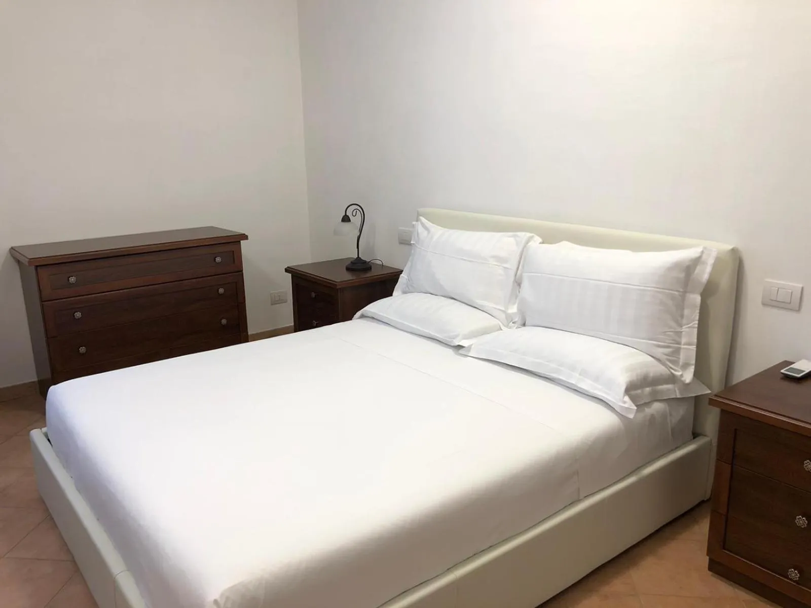 Photo of the whole room, Bed in B&B Giulia