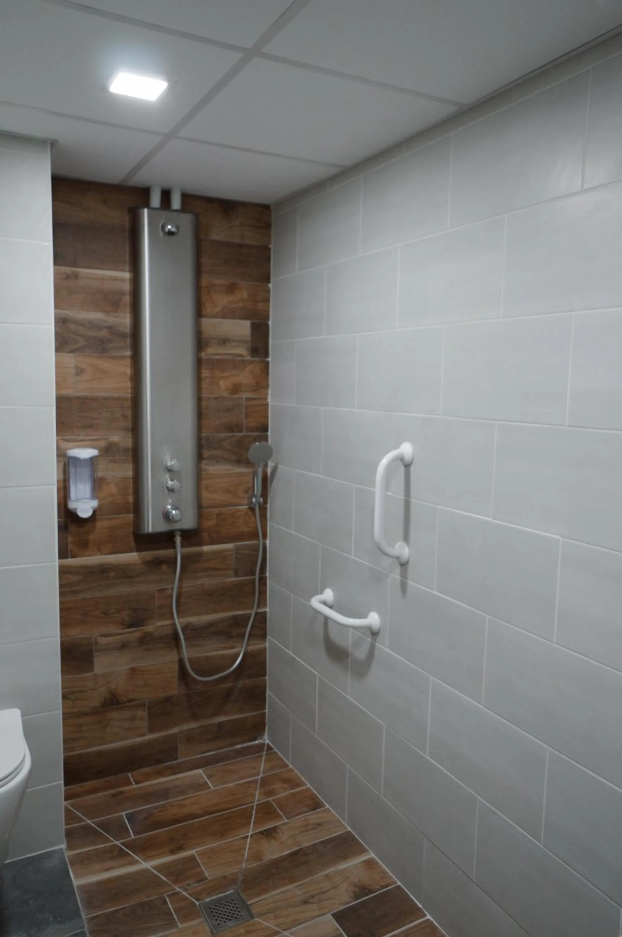 Bathroom in BodyGo Hostel