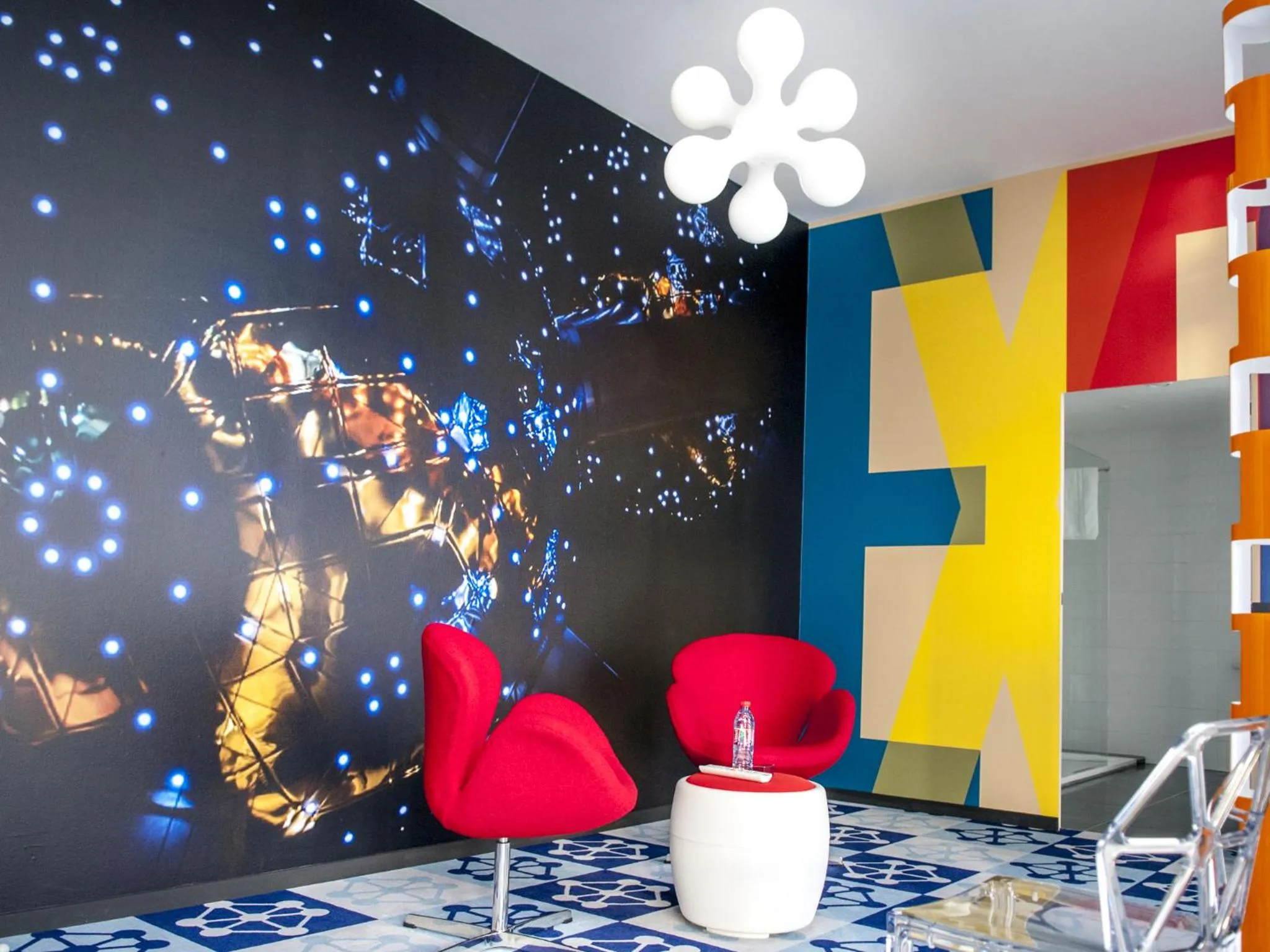 Decorative detail in Martin's Dream Hotel