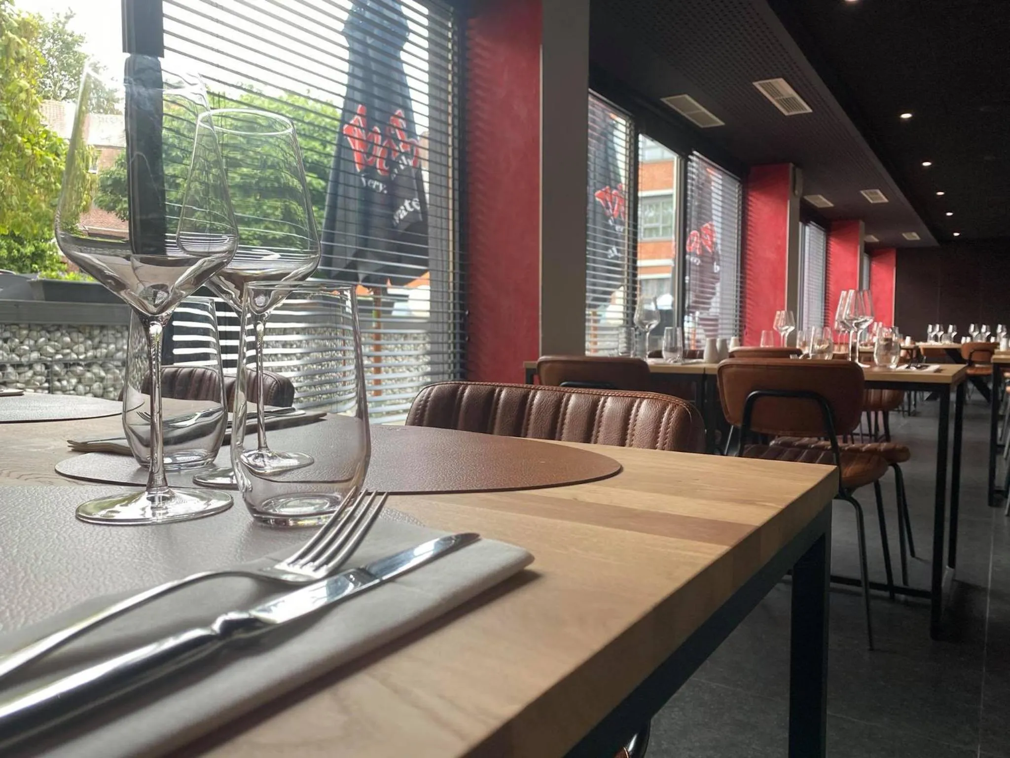 Restaurant/places to eat in Martin's Dream Hotel