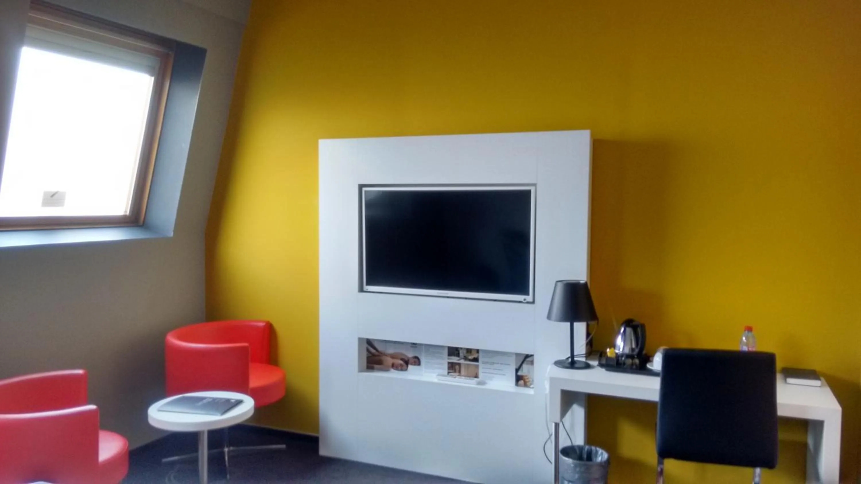 Decorative detail in Martin's Dream Hotel