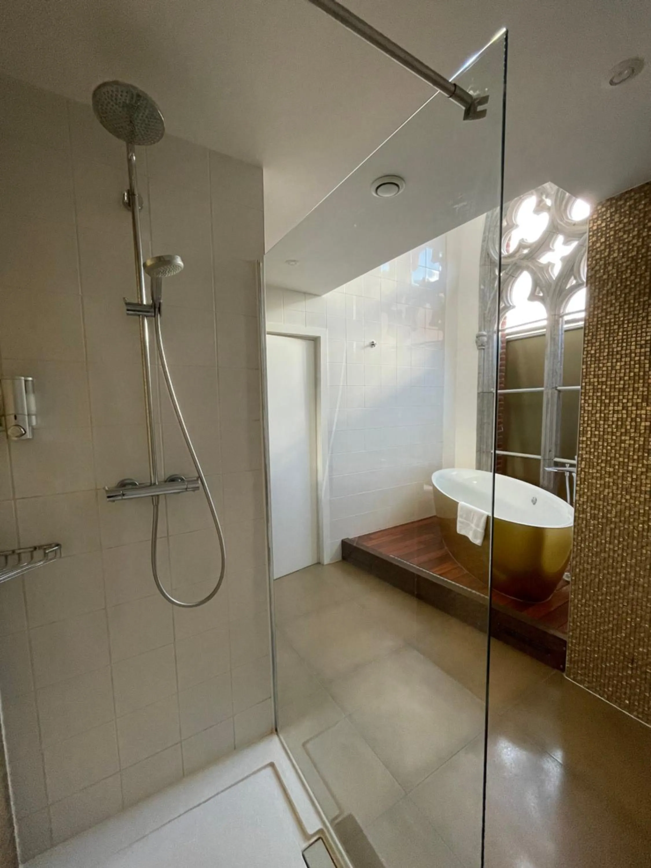 Shower in Martin's Dream Hotel