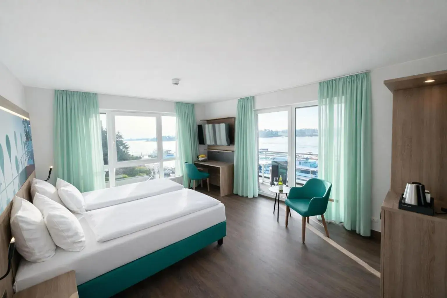 Photo of the whole room, Bed in Hotel Rheinpark Rees Photo of the whole room, Bed in Hotel Rheinpark Rees