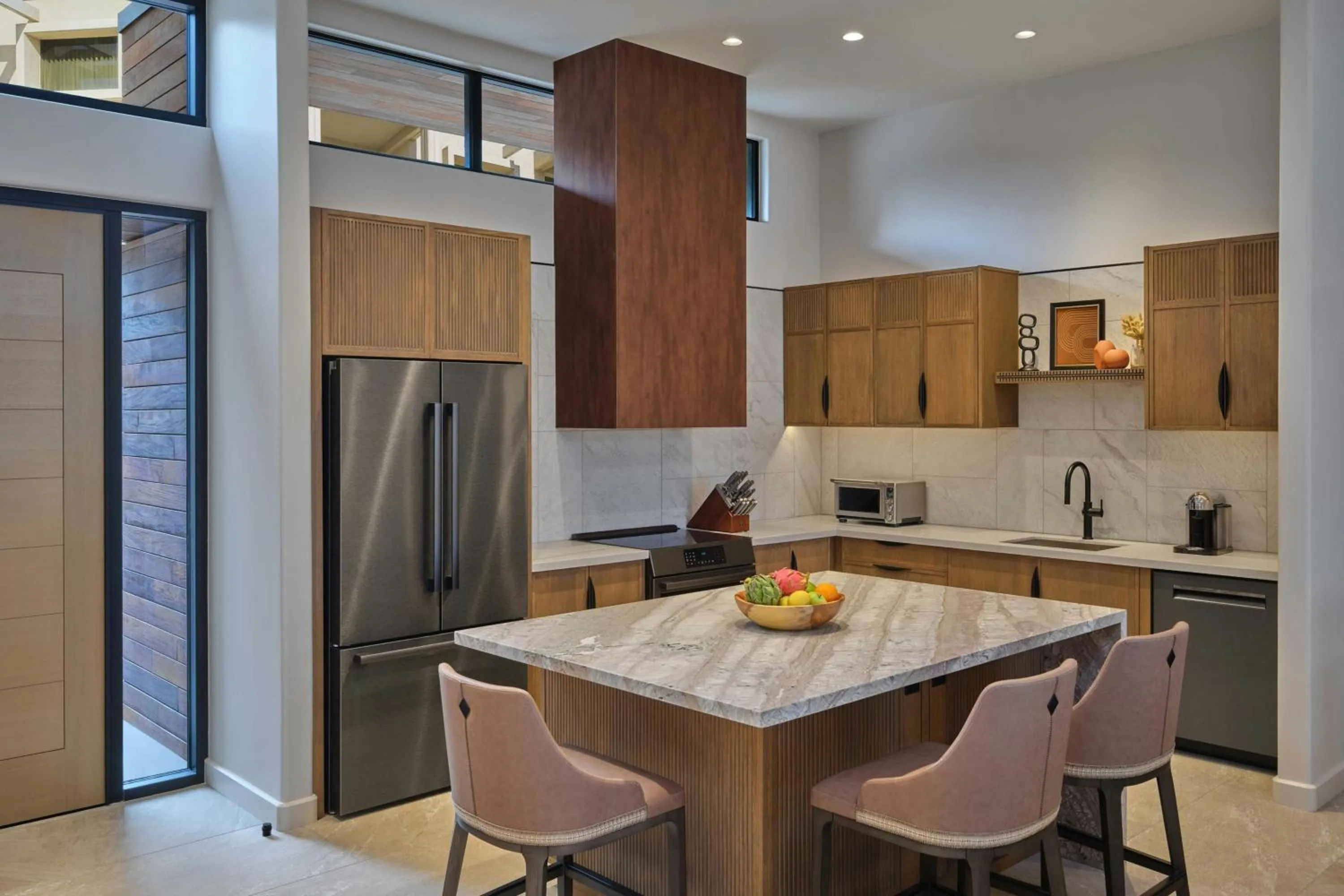 Kitchen or kitchenette in The Canyon Suites at The Phoenician, a Luxury Collection Resort, Scottsdale
