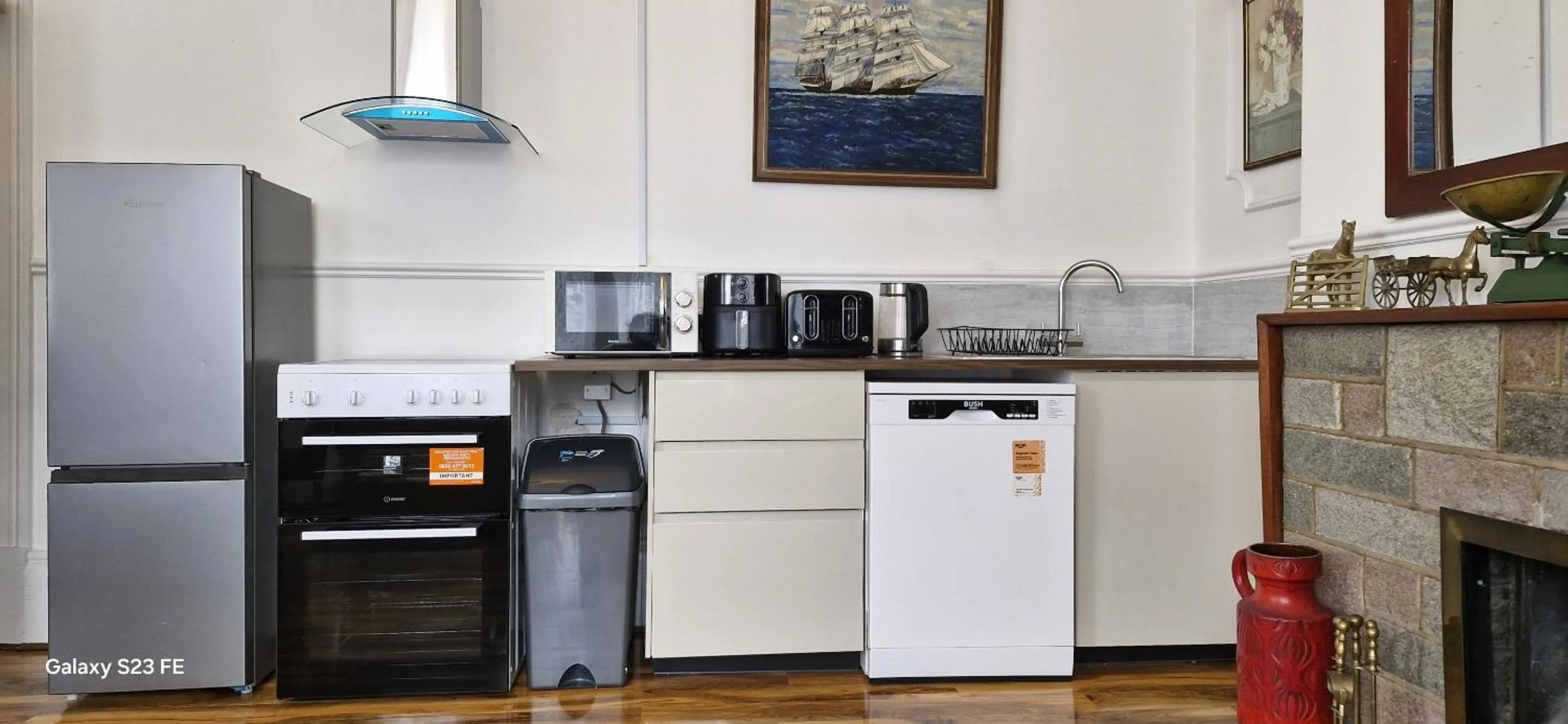 Breakfast in Holly Lodge