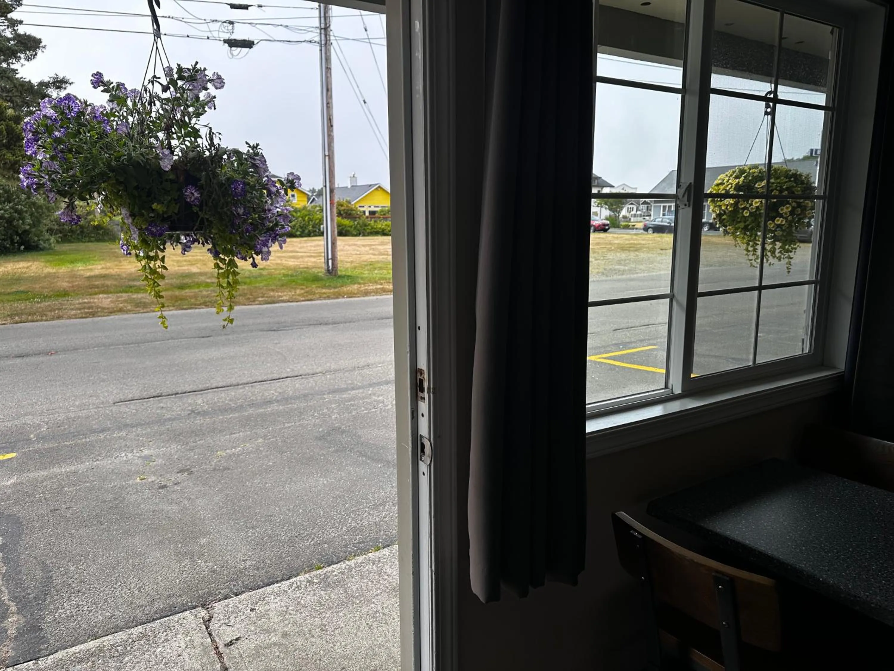 Day in Coastal Inn and Suites