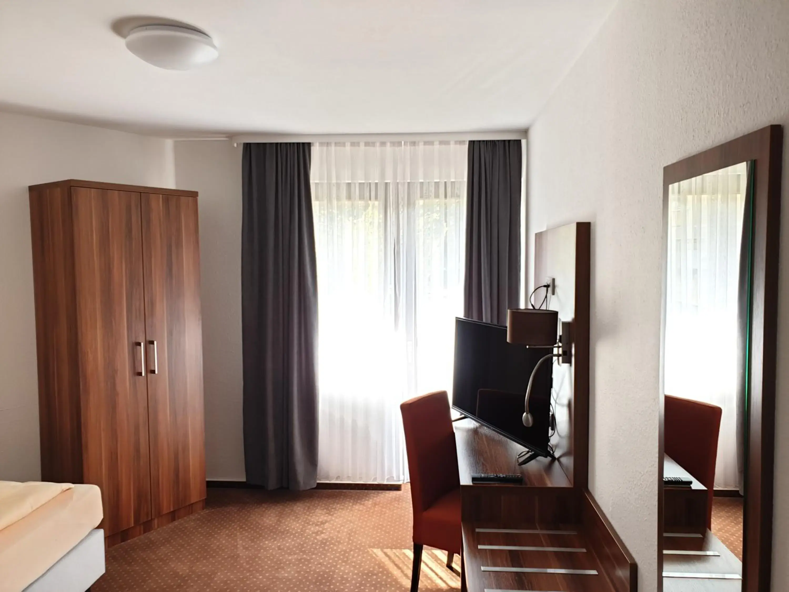 TV/Entertainment Center in Kirchberg Hotel garni