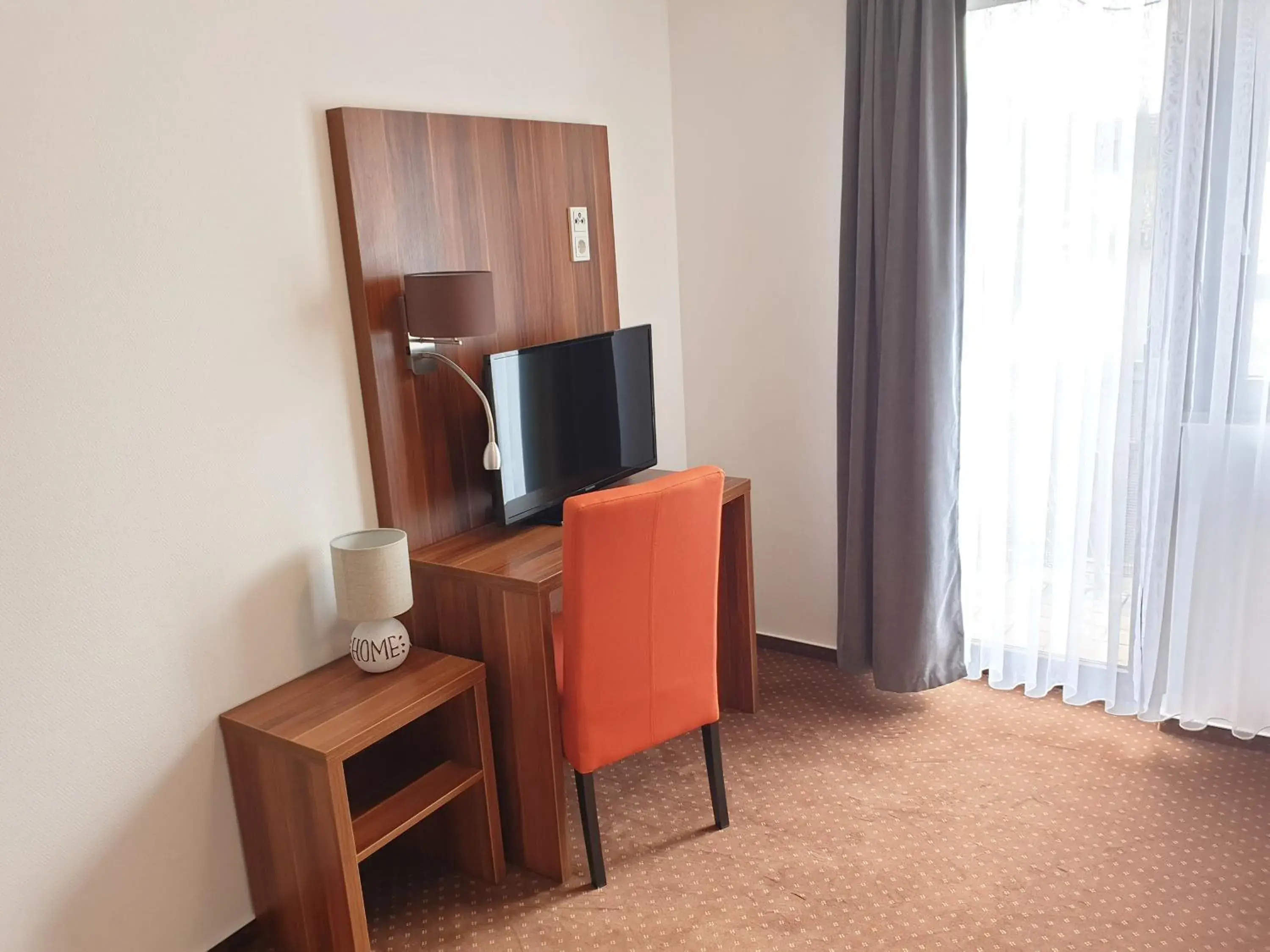 TV/Entertainment Center in Kirchberg Hotel garni