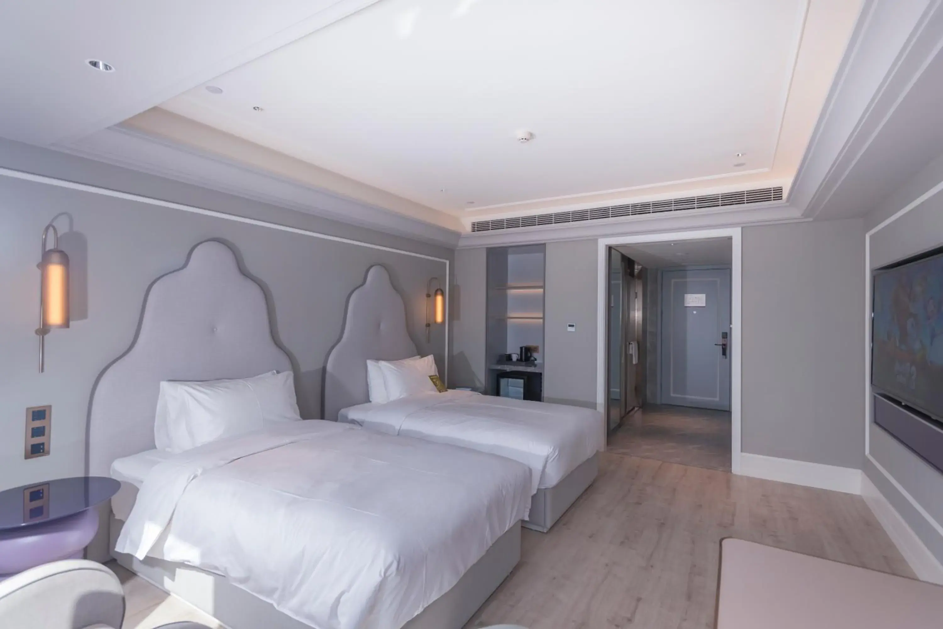 Standard Twin Room in Mercure Hotel Hangzhou East Railway Station Standard Twin Room in Mercure Hotel Hangzhou East Railway Station