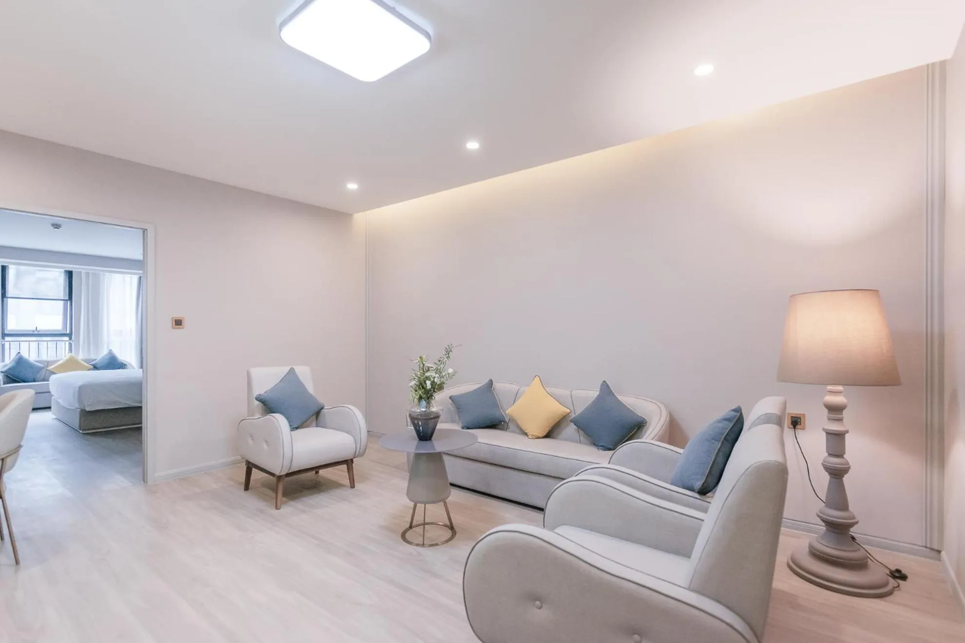 Living room in Mercure Hotel Hangzhou East Railway Station