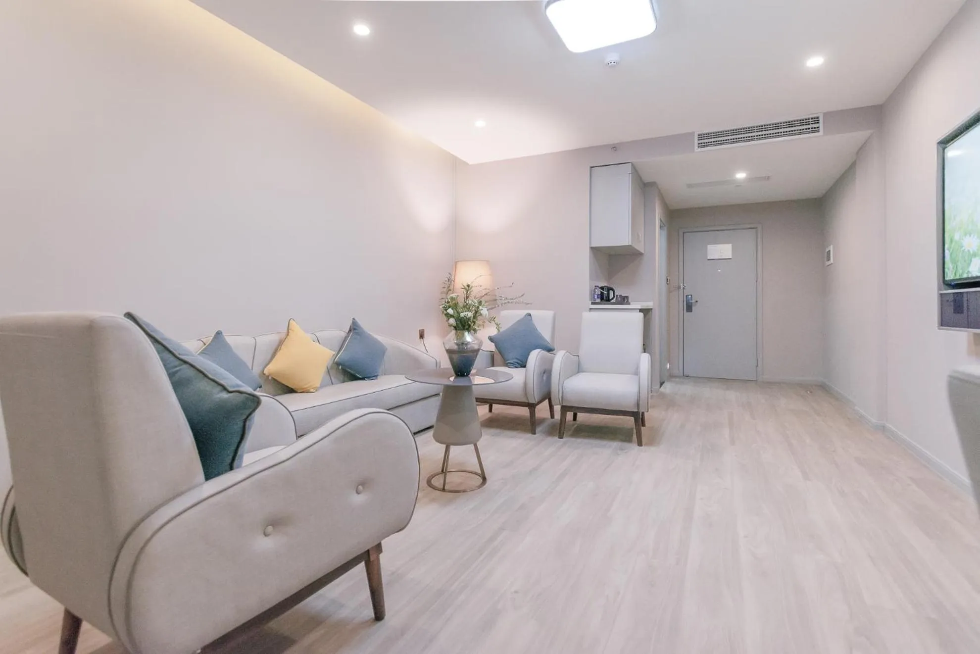 Living room in Mercure Hotel Hangzhou East Railway Station