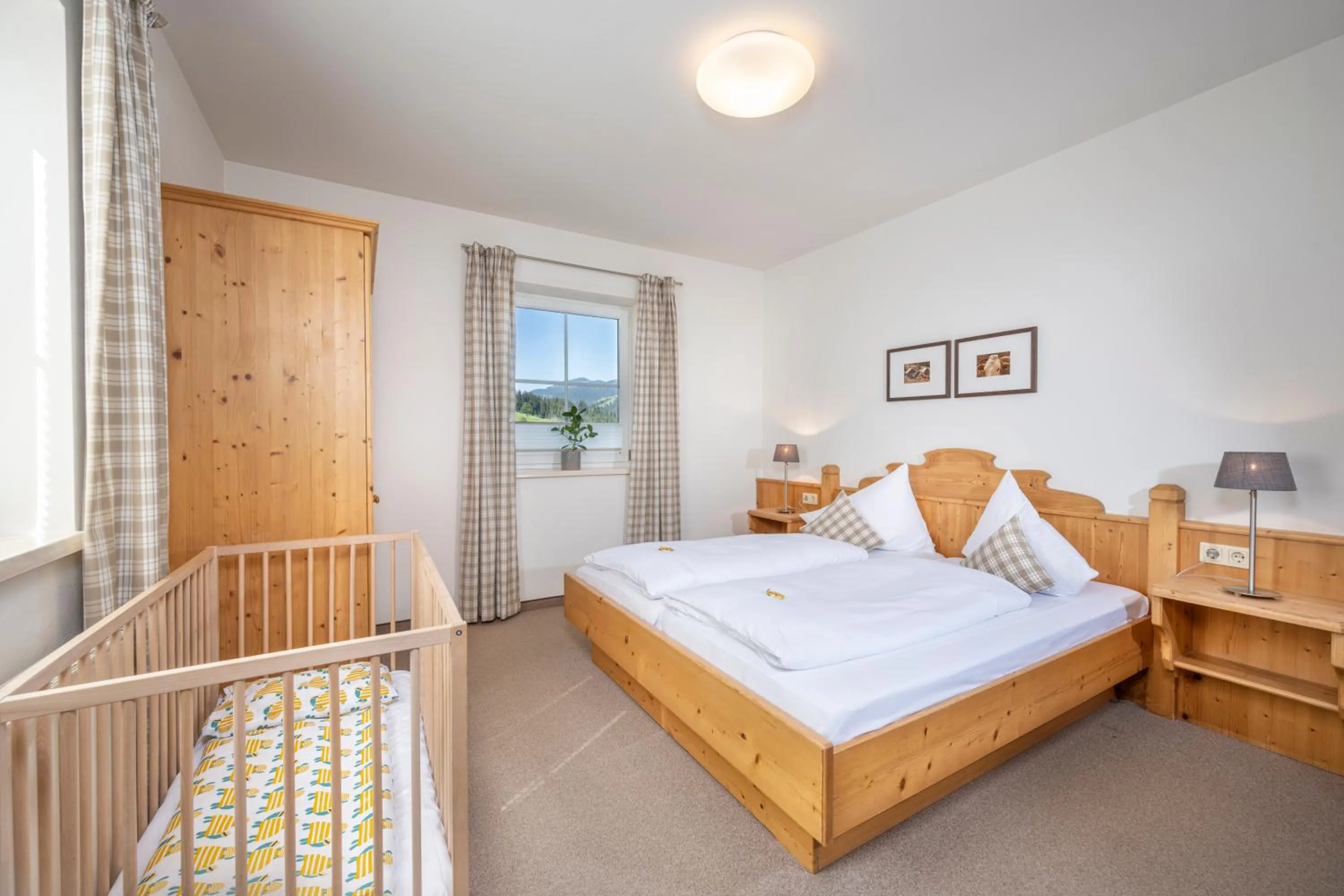 Bed in Aparthotel Stadler