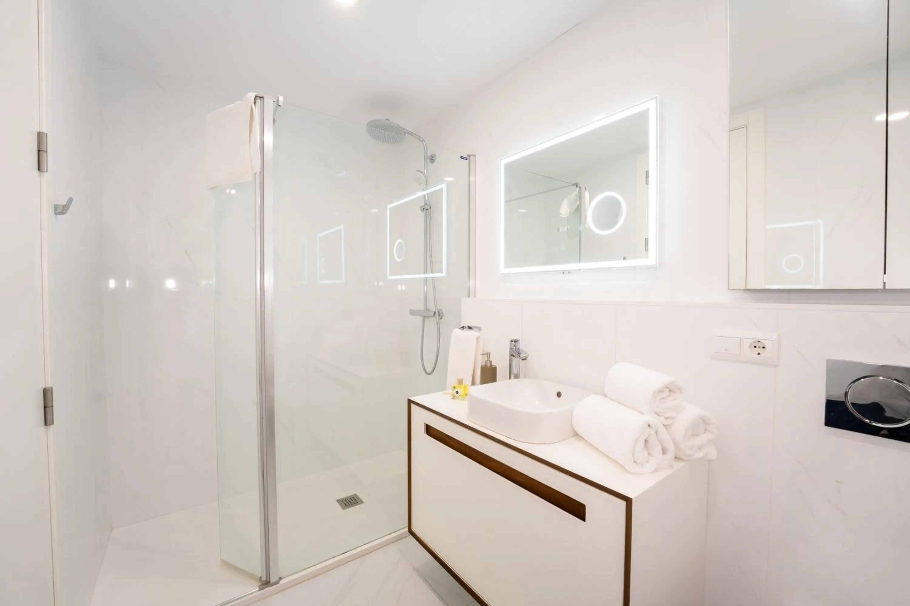 Bathroom in Plaza Mina Suites - Adults Recommended by Luxury Suites Cadiz