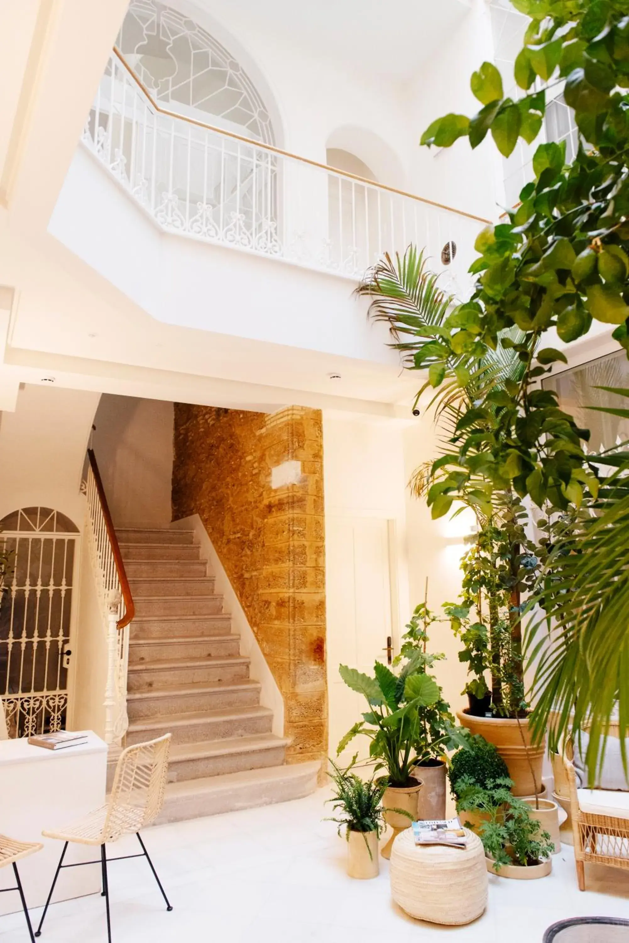 Lobby or reception in Plaza Mina Suites - Adults Recommended by Luxury Suites Cadiz Lobby or reception in Plaza Mina Suites - Adults Recommended by Luxury Suites Cadiz