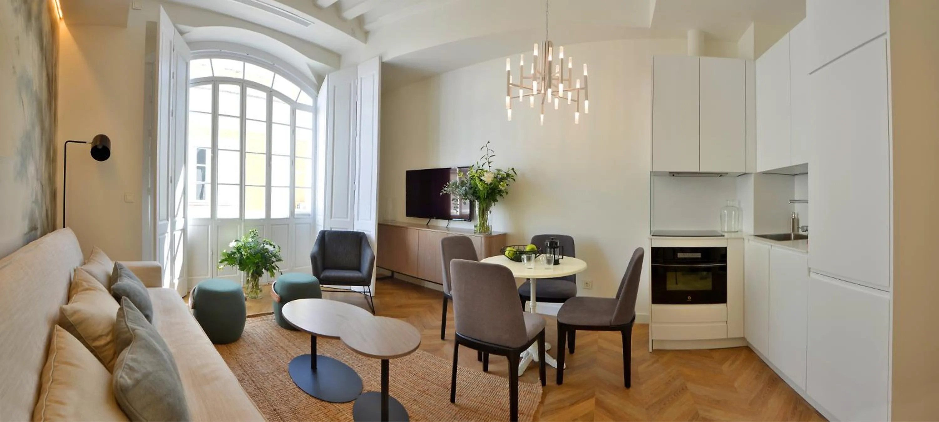 Living room in Plaza Mina Suites - Adults Recommended by Luxury Suites Cadiz